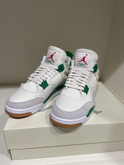 Nike SB × Air Jordan 4 Retro SP "Pine Green"