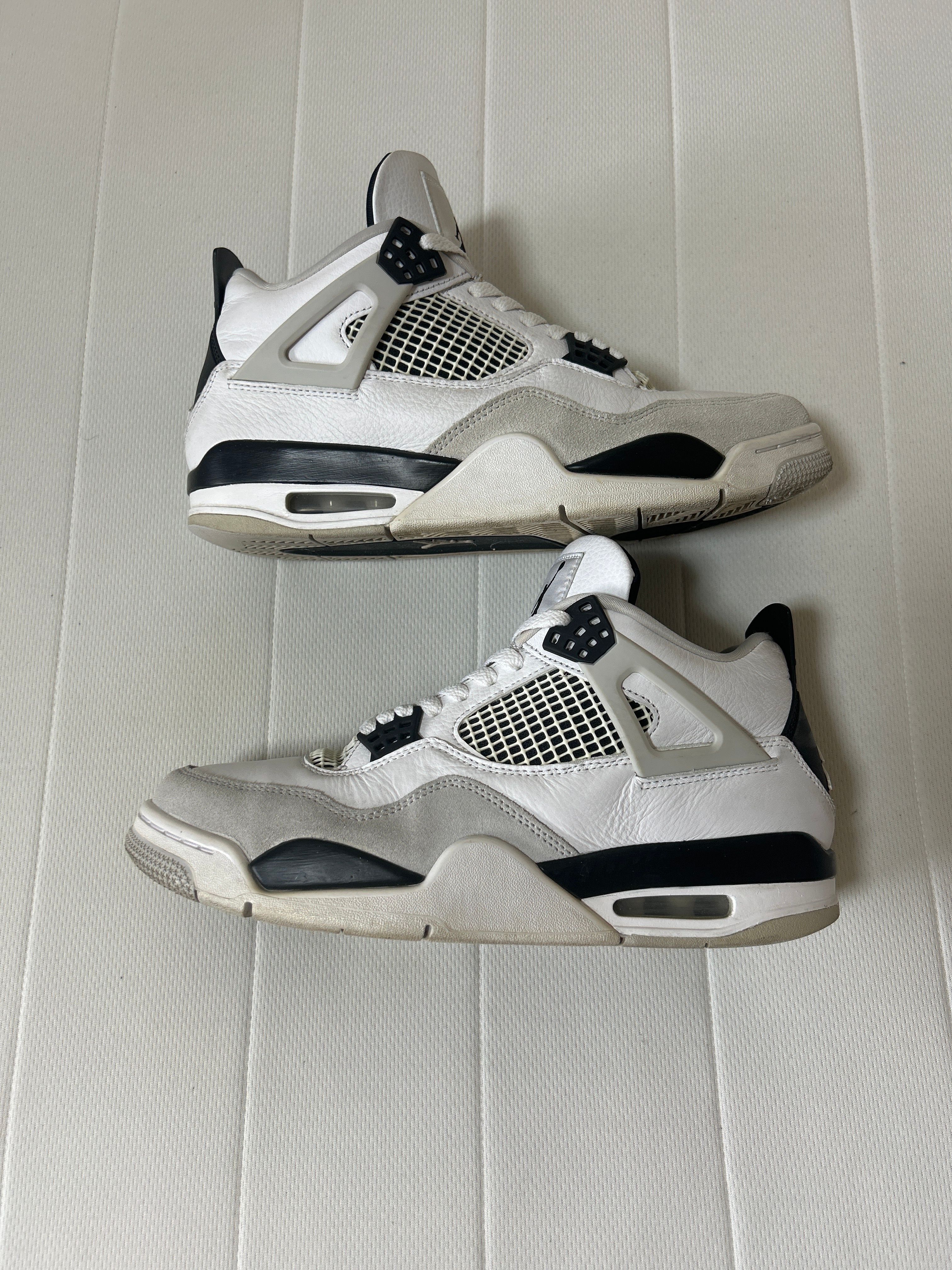 Nike Air Jordan 4 "Military Black"