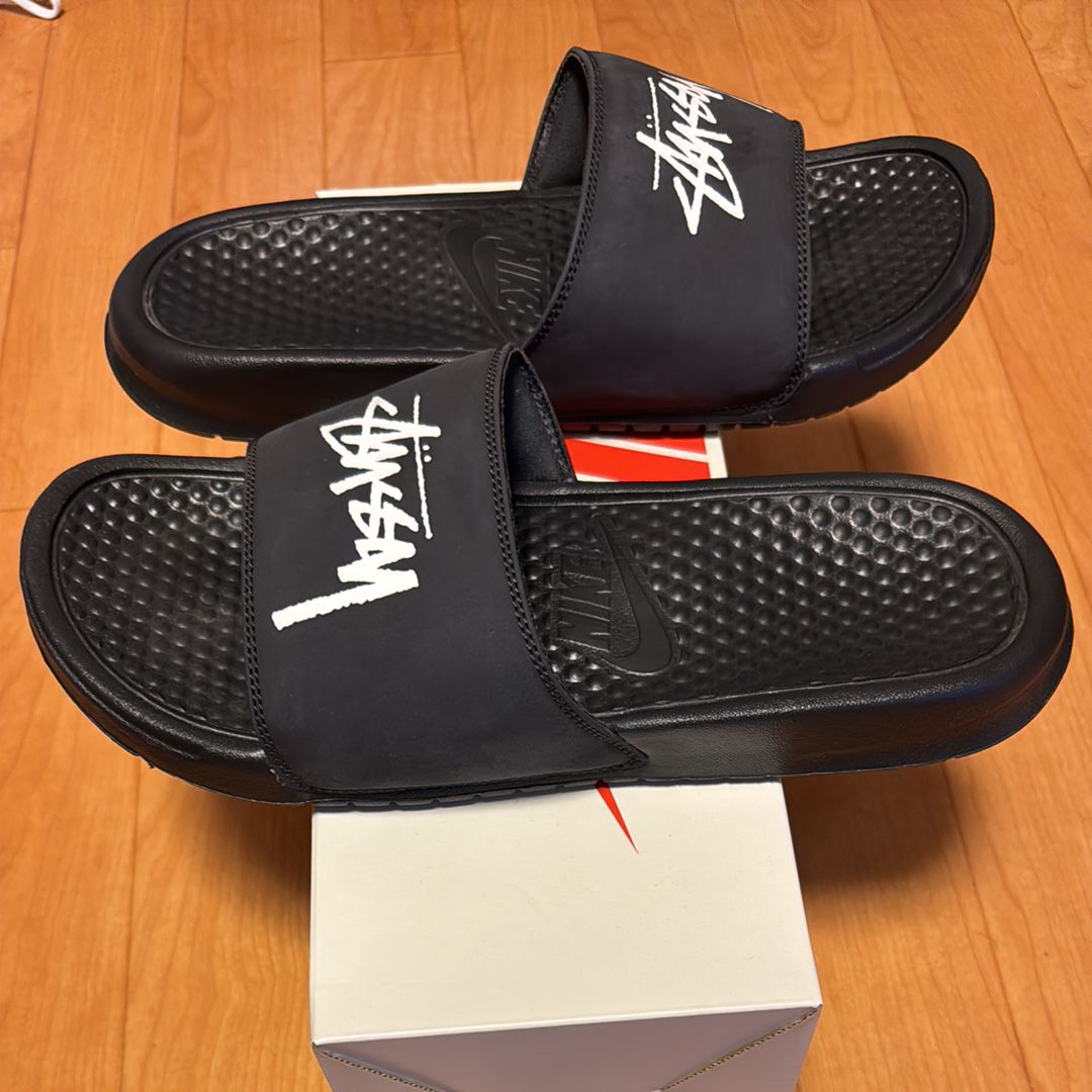 Stussy × Nike  Benassi Slide "Off Noir" (CW2787-001)