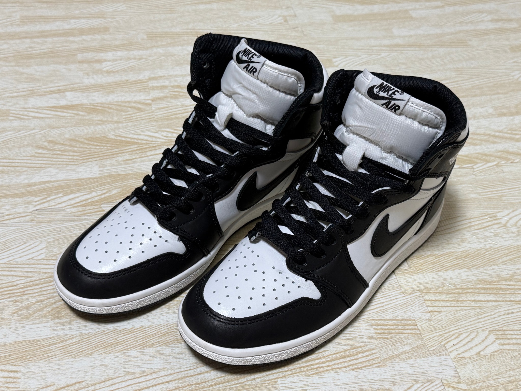 Nike Air Jordan 1 High '85 "Black/White"