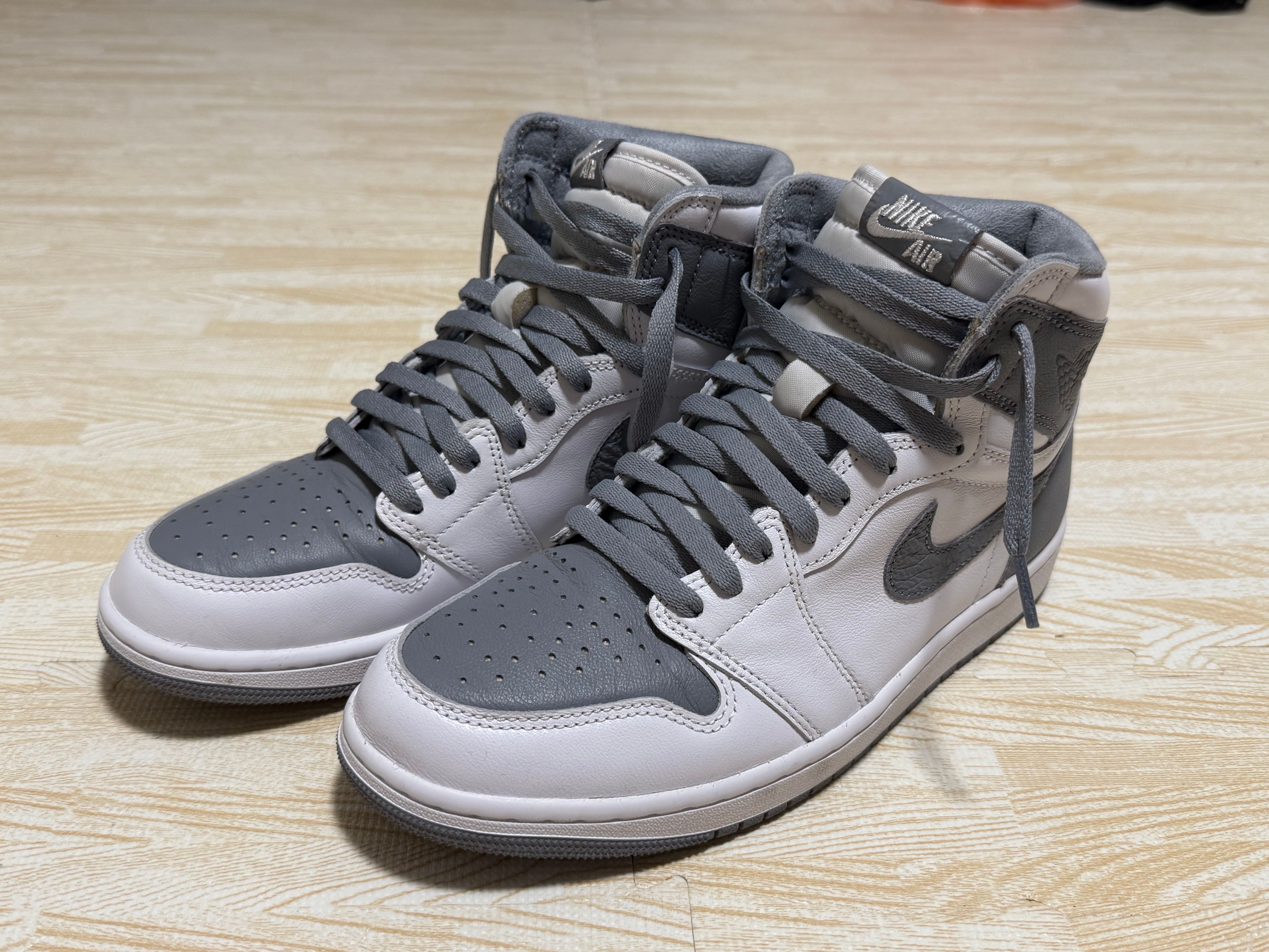 Nike Air Jordan 1 High OG "Stealth"