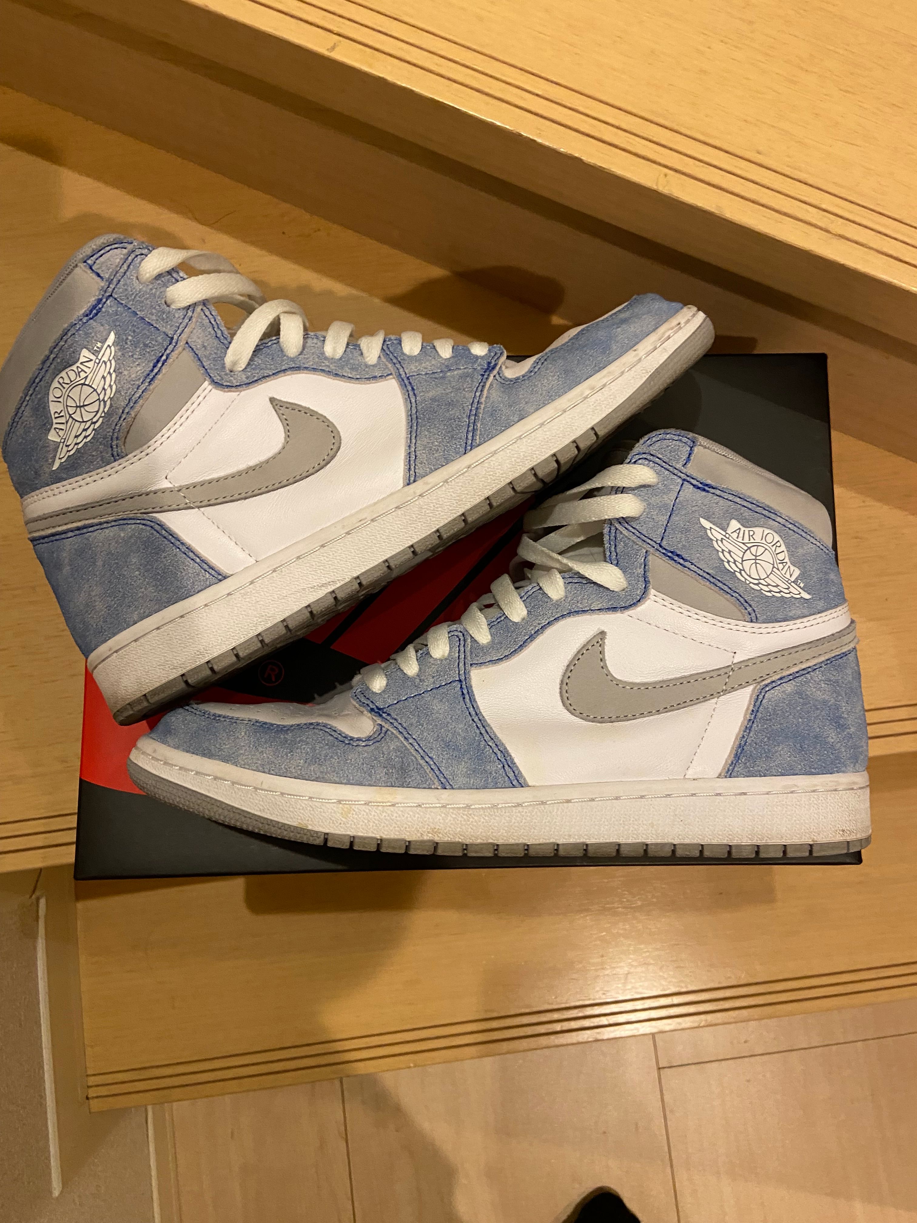 Nike Air Jordan 1 High OG "Hyper Royal"