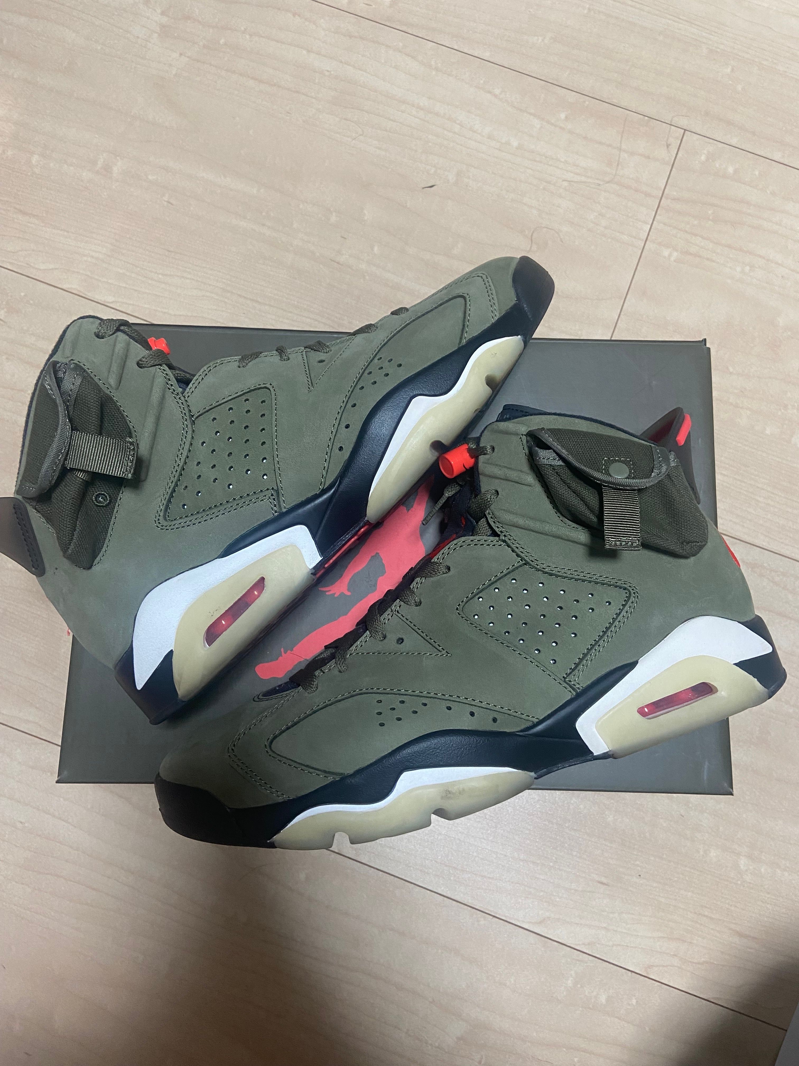 Travis Scott × Nike Air Jordan 6 Retro "Medium Olive"