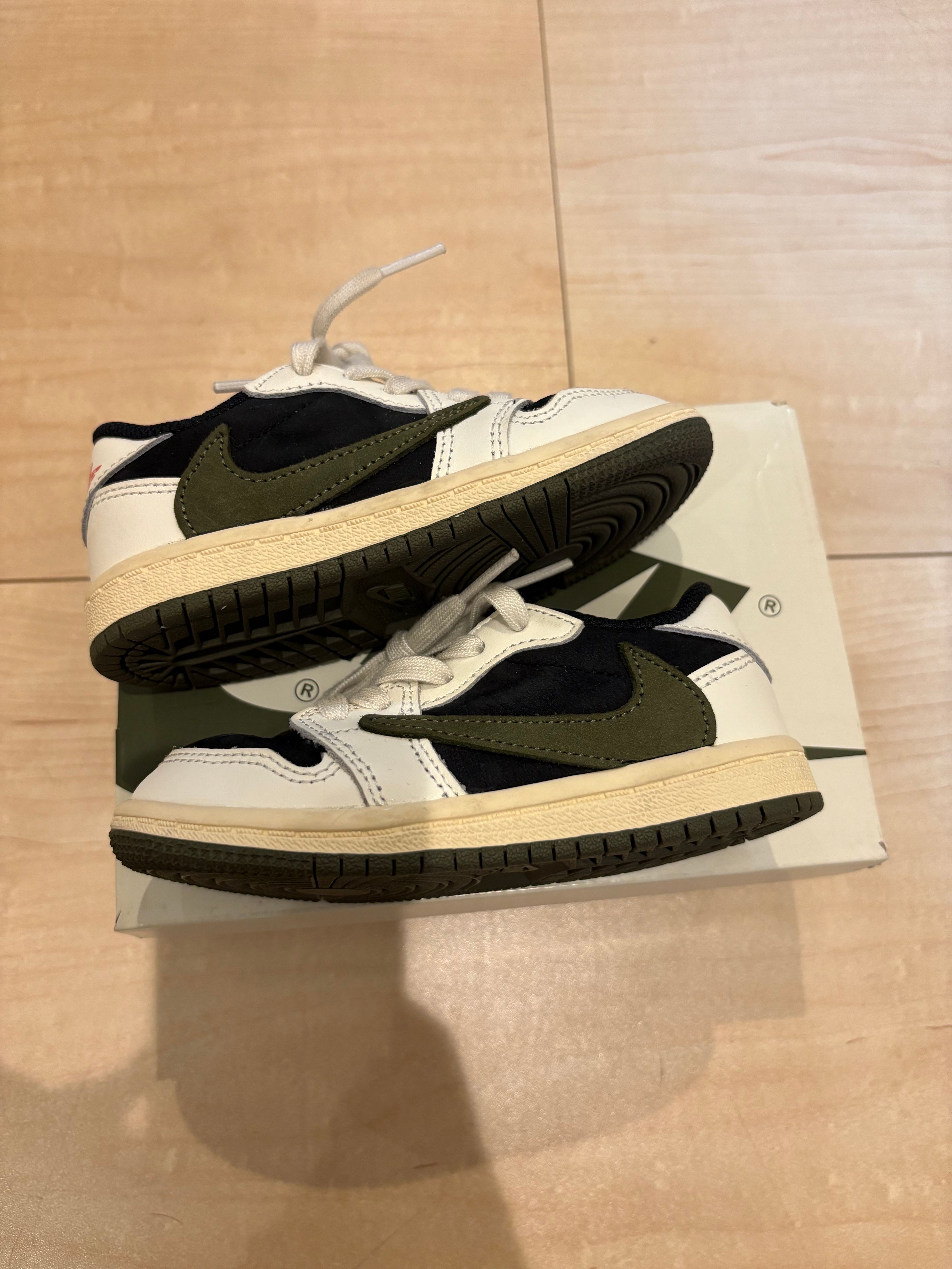 Travis Scott × Nike TD Air Jordan 1 Low OG "Medium Olive"