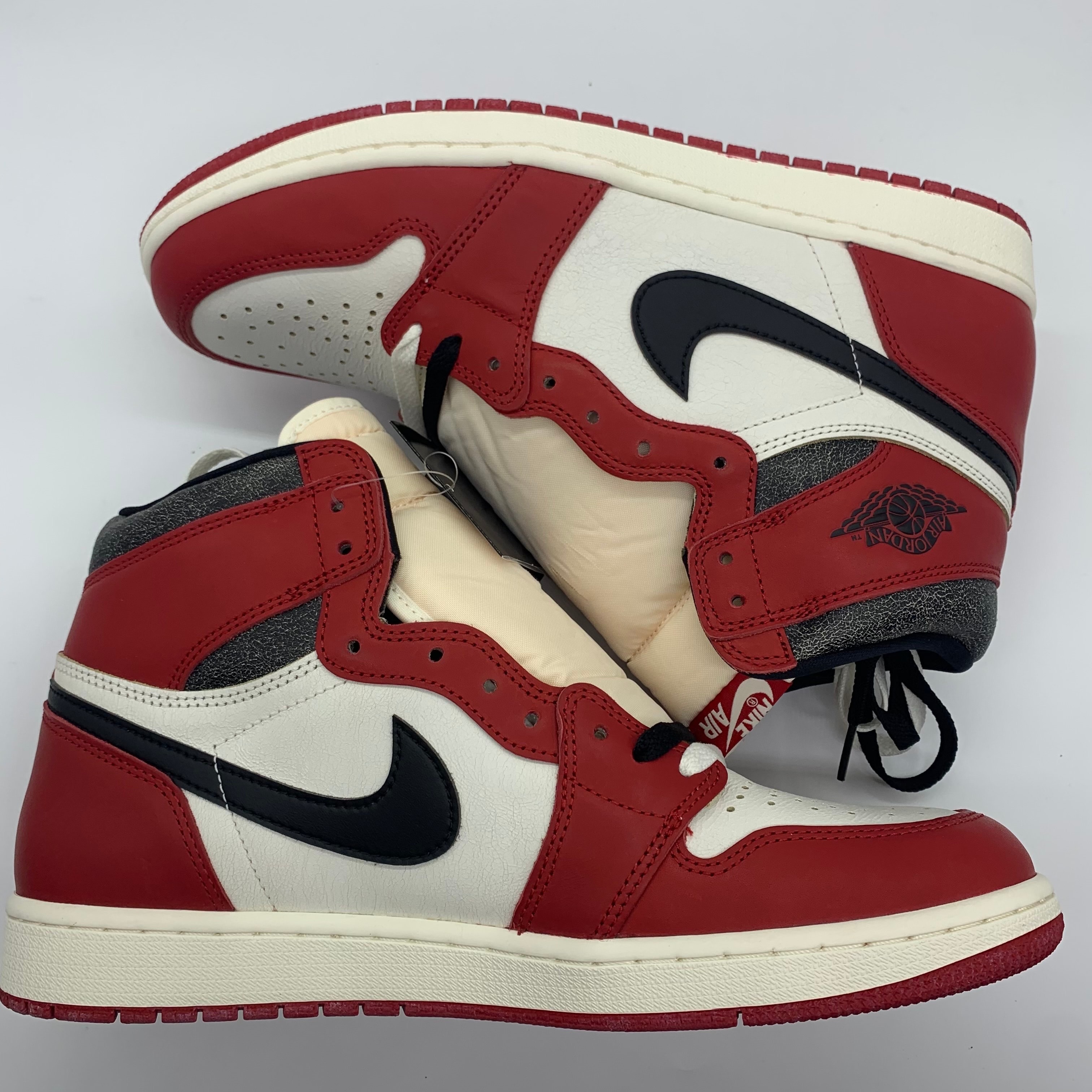 Nike Air Jordan 1 High OG "Lost & Found/Chicago"