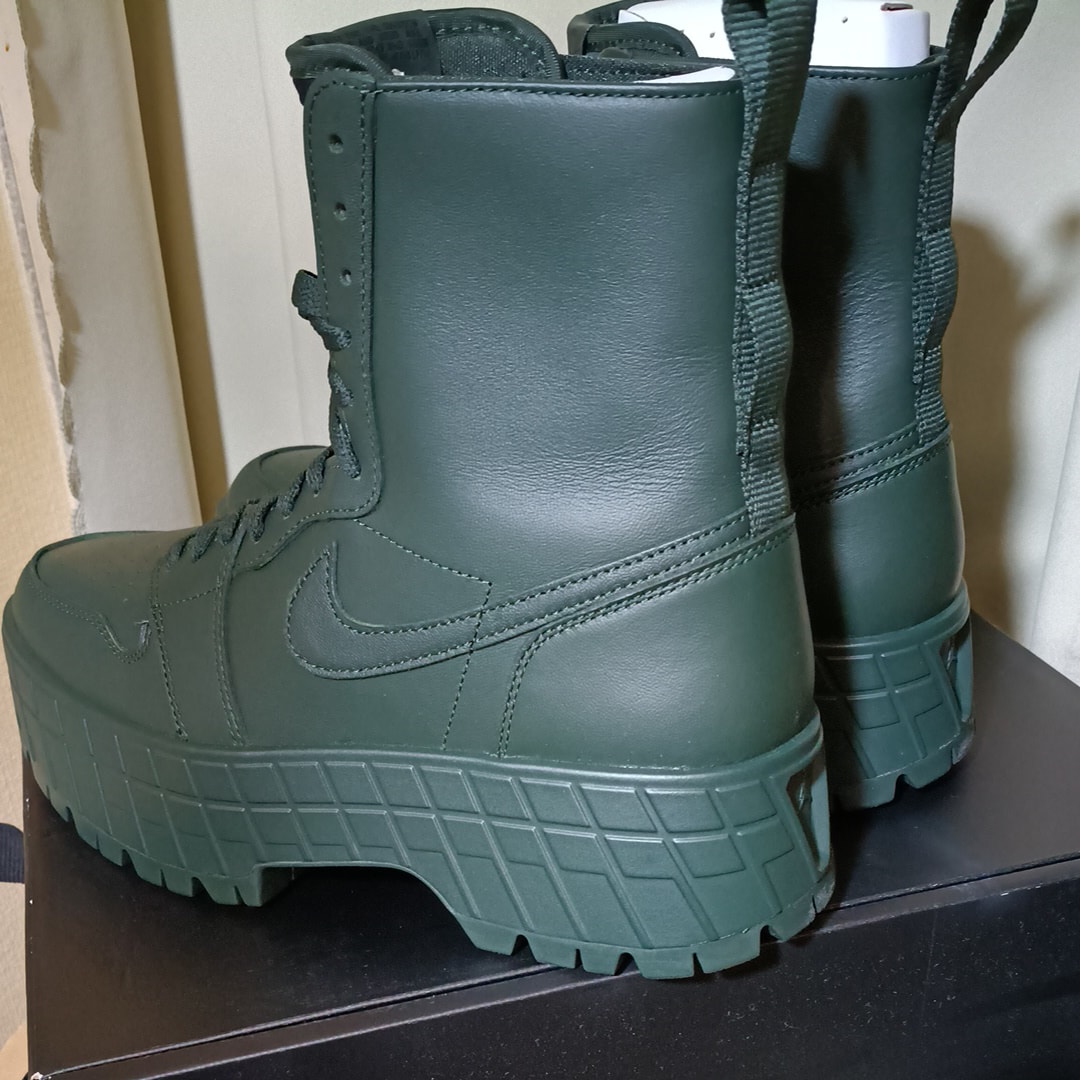 Nike Women's Air Jordan 1 Brooklyn High "Black"