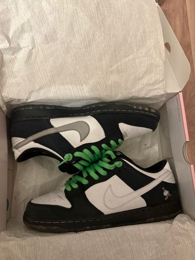 STAPLE × Nike SB Dunk Low "Pigeon Black/White"