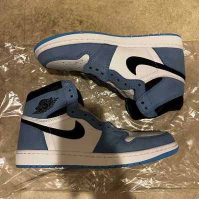 Nike Air Jordan 1 High OG "University Blue"