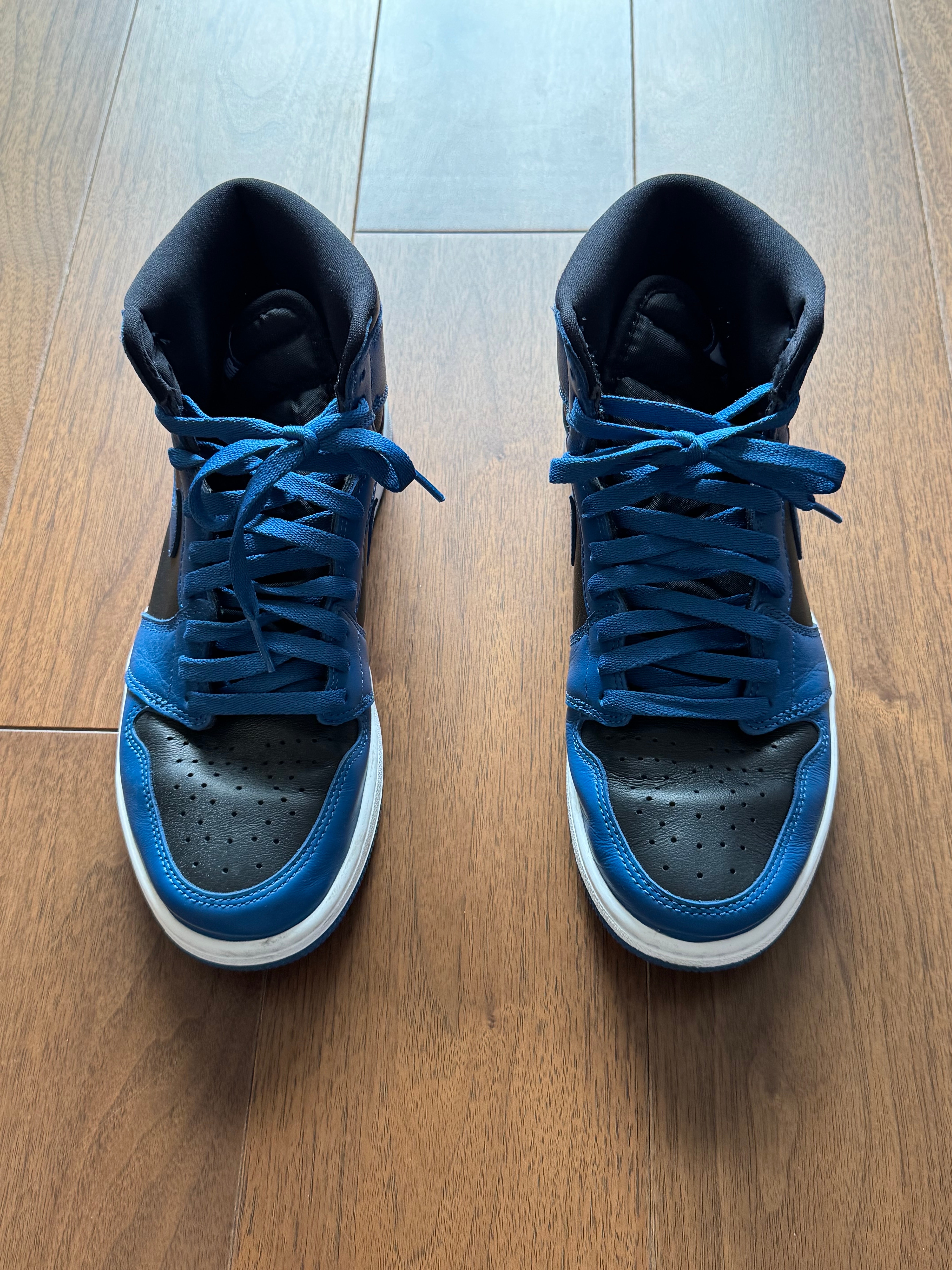 Nike Air Jordan 1 Retro High OG "Dark Marina Blue"