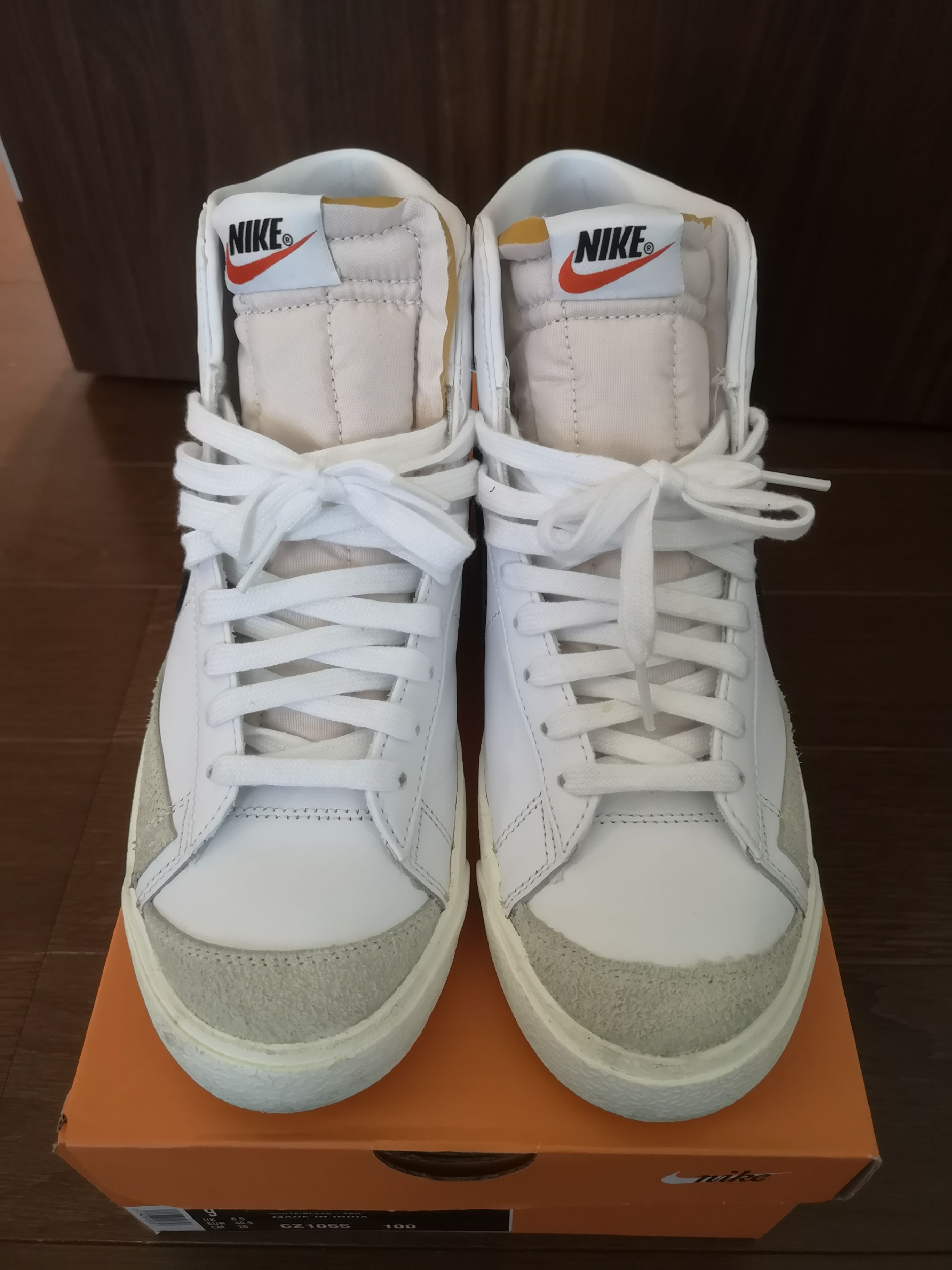 NIKE Women's BLAZER MID ’77 VINTAGE "WHITE/BLACK"