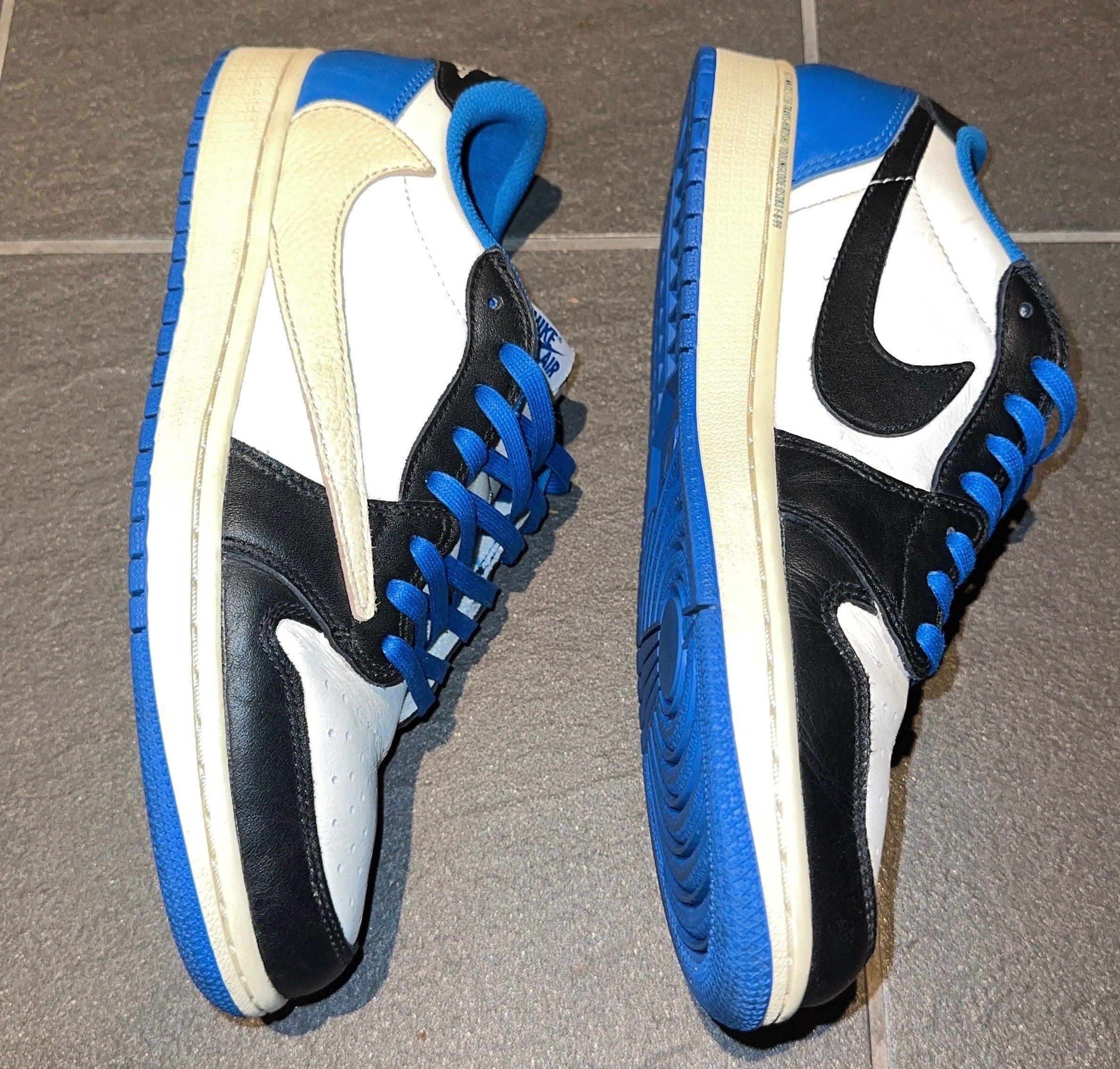 Travis Scott × fragment design × Nike Air Jordan 1 Low OG SP "Military Blue"