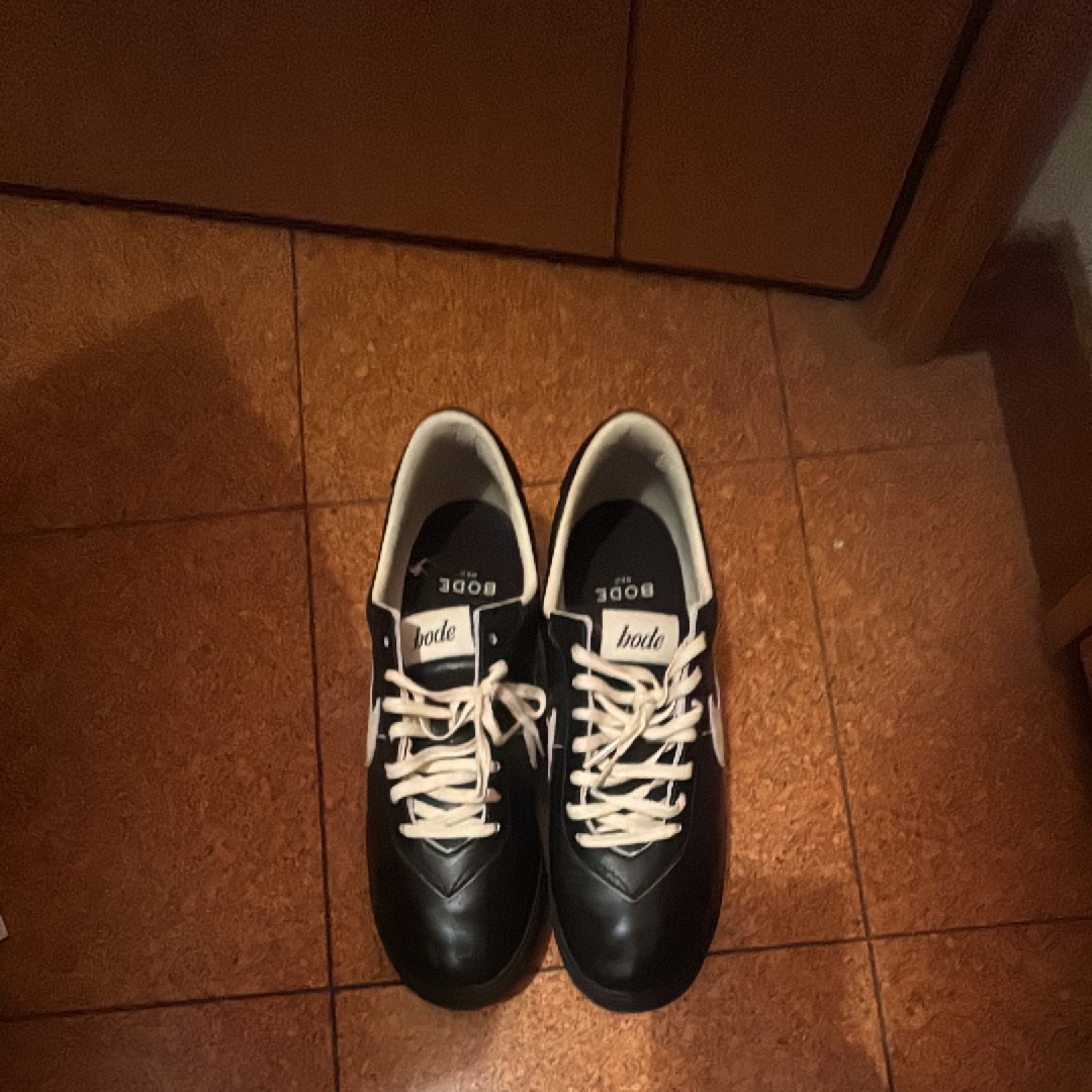 ボーディ × ナイキ アストログラバー "ブラック アンド ココナッツミルク"