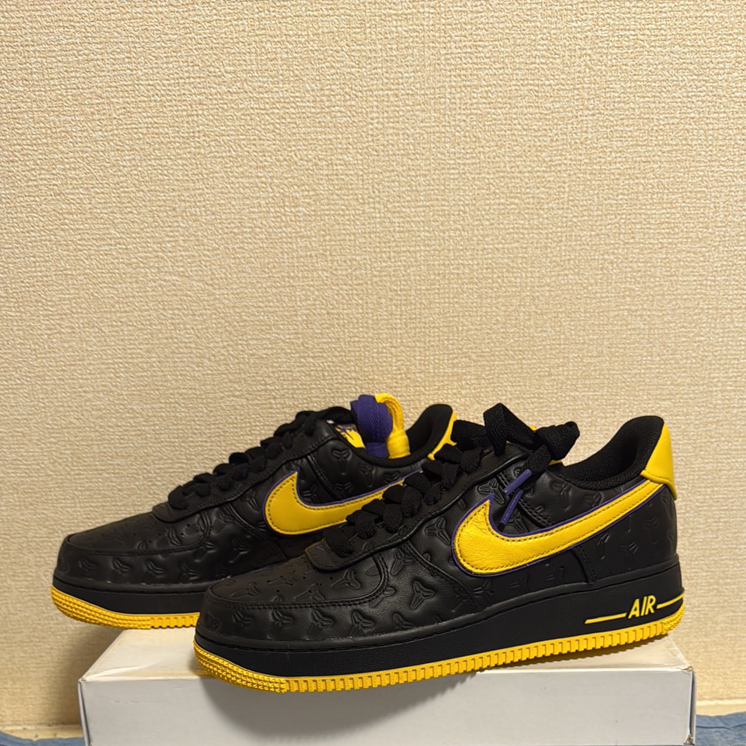 Kobe Bryant × Nike Air Force 1 Low "Black/Varsity Maize" (HV5122-001) (Serial Numbered/8000 pairs)