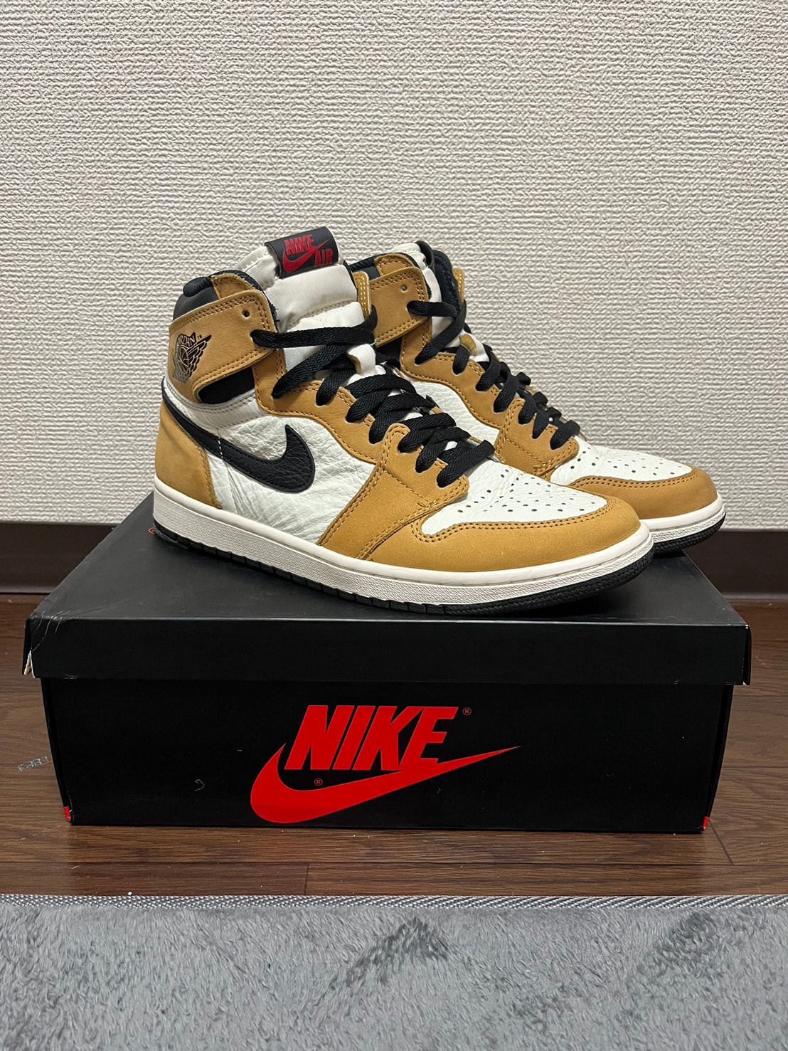 Nike Air Jordan 1 RETRO High "Rookie of The Year"