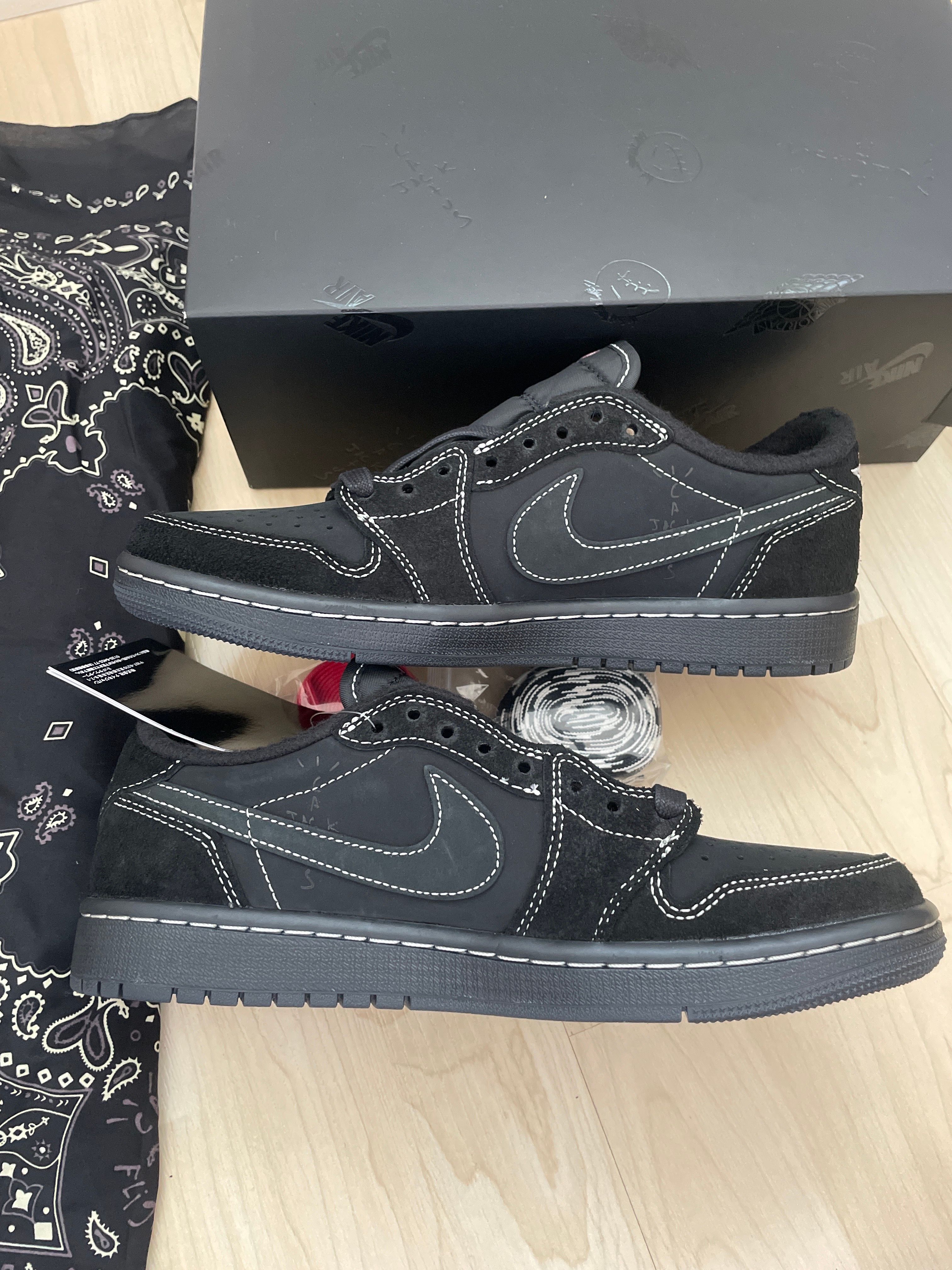 Travis Scott × Nike Air Jordan 1 Low OG SP "Black Phantom"