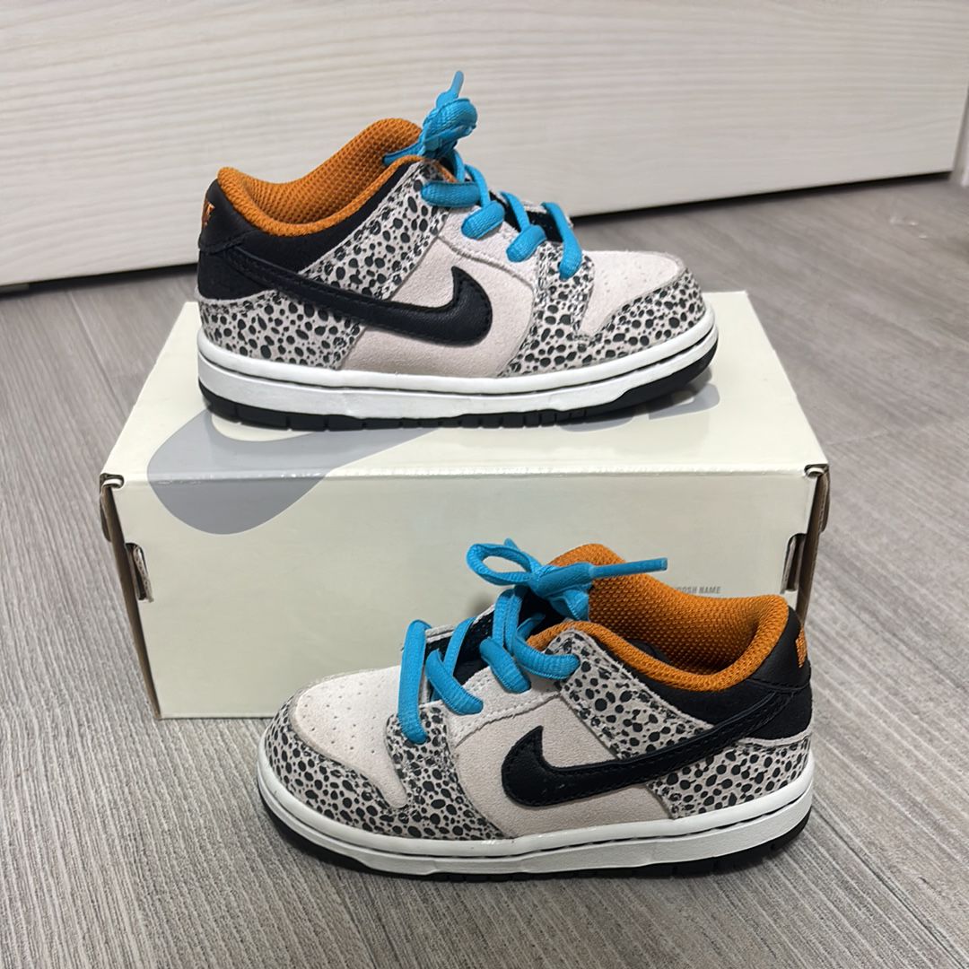 Nike SB TD Dunk Low Pro Electric Safari "Phantom and Black"