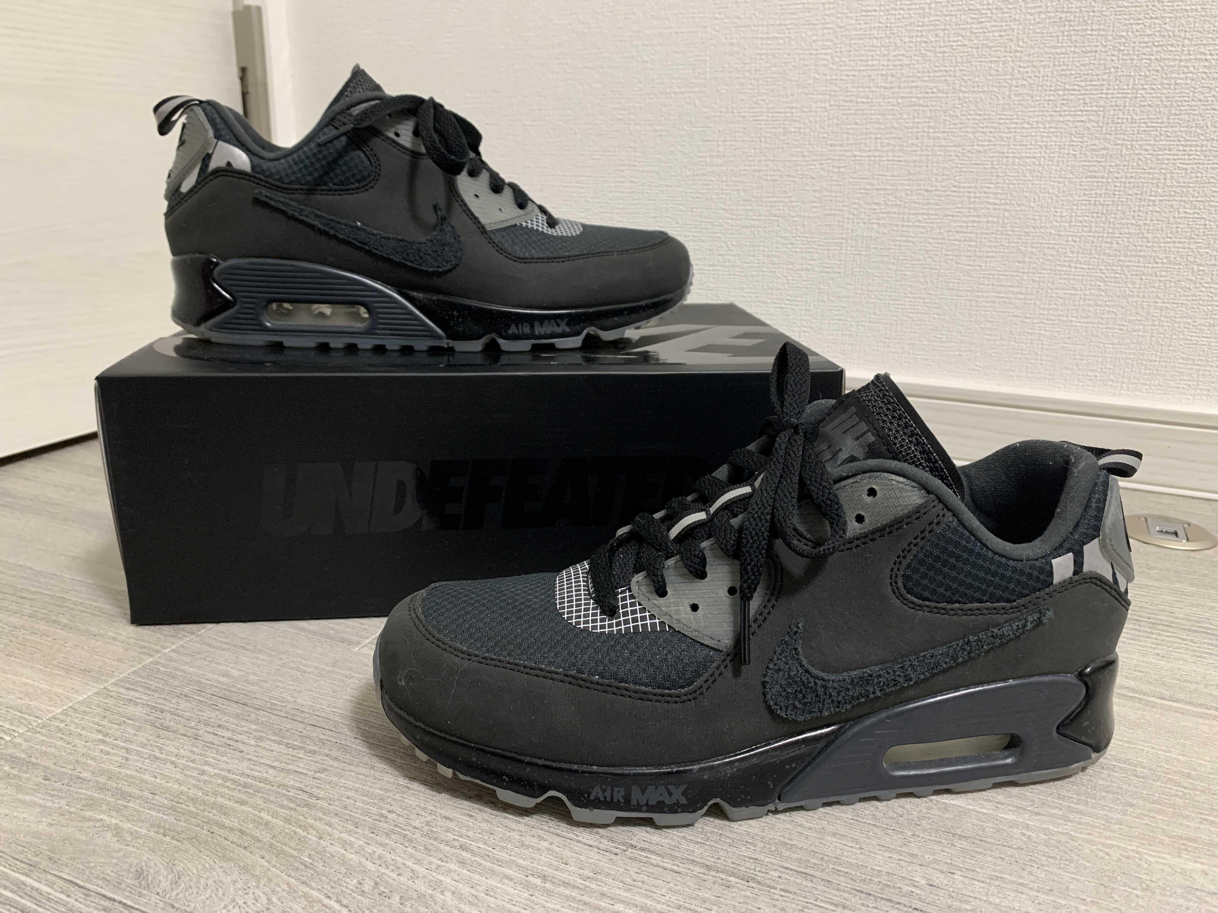 UNDEFEATED × Nike Air Max 90 "Black/Rush Pink"