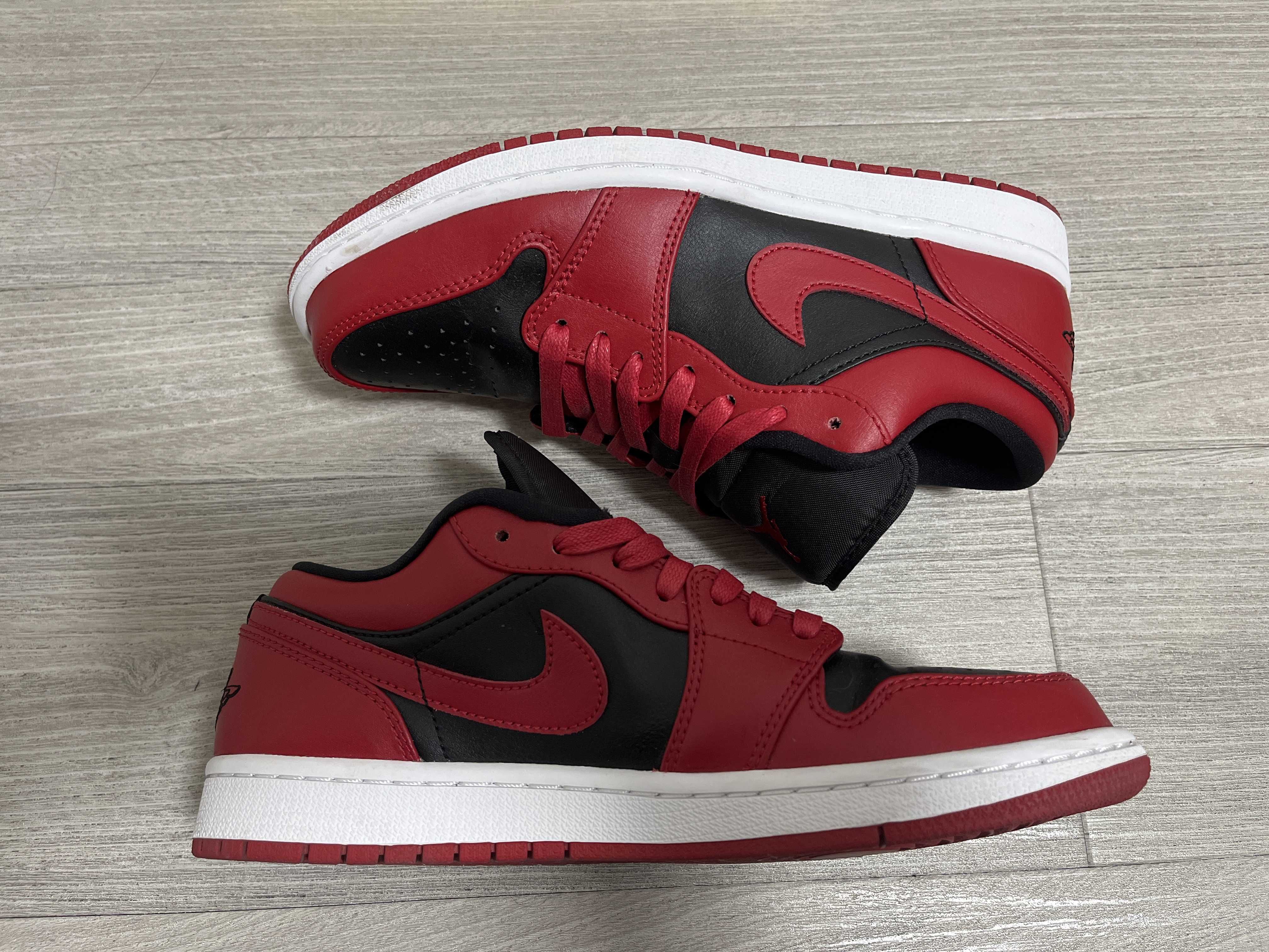 Nike Air Jordan 1 Low "Varsity Red"   