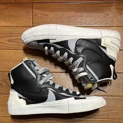 sacai × NIKE BLAZER MID "BLACK/WOLF GREY/WHITE"