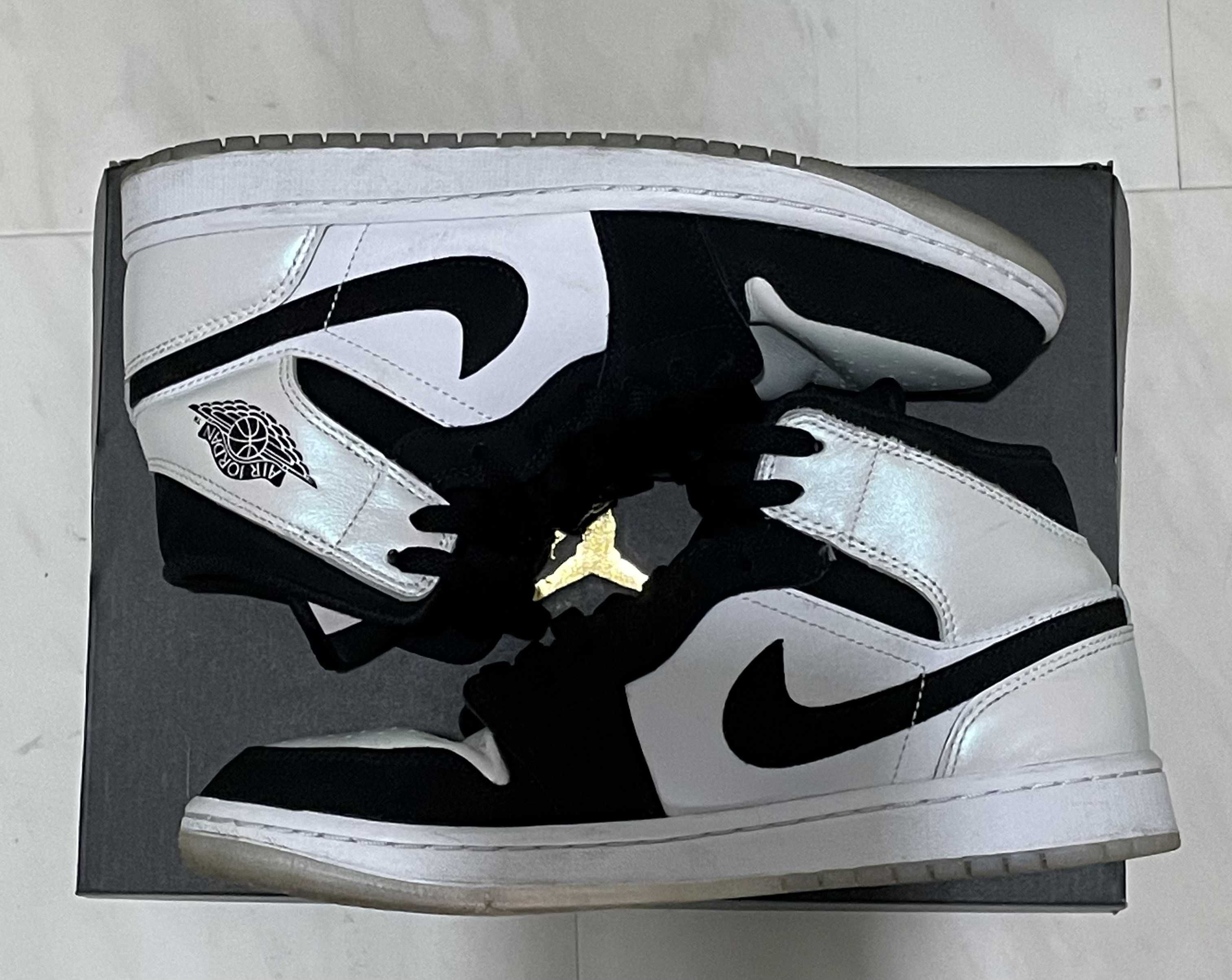 Nike Air Jordan 1 Mid "Omega/Black/White"