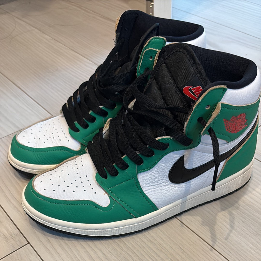Nike Women's Air Jordan 1 High OG "Lucky Green/White-Sail-Black"