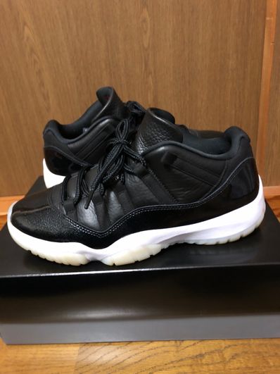Nike Air Jordan 11 Low "72-10"