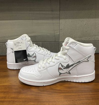 Oski x Nike SB Dunk High "Great White Shark"