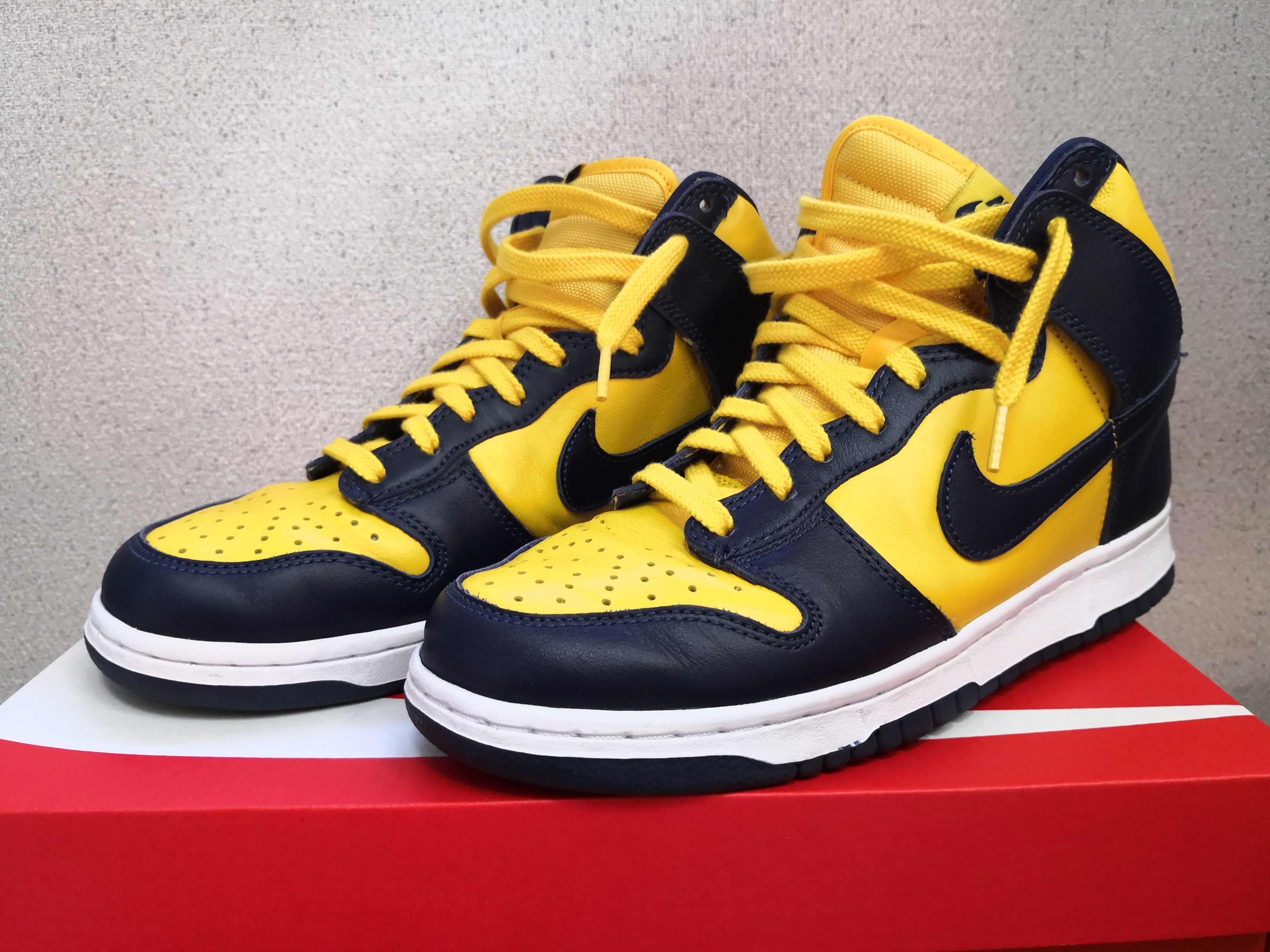 Nike Dunk High "Michigan"