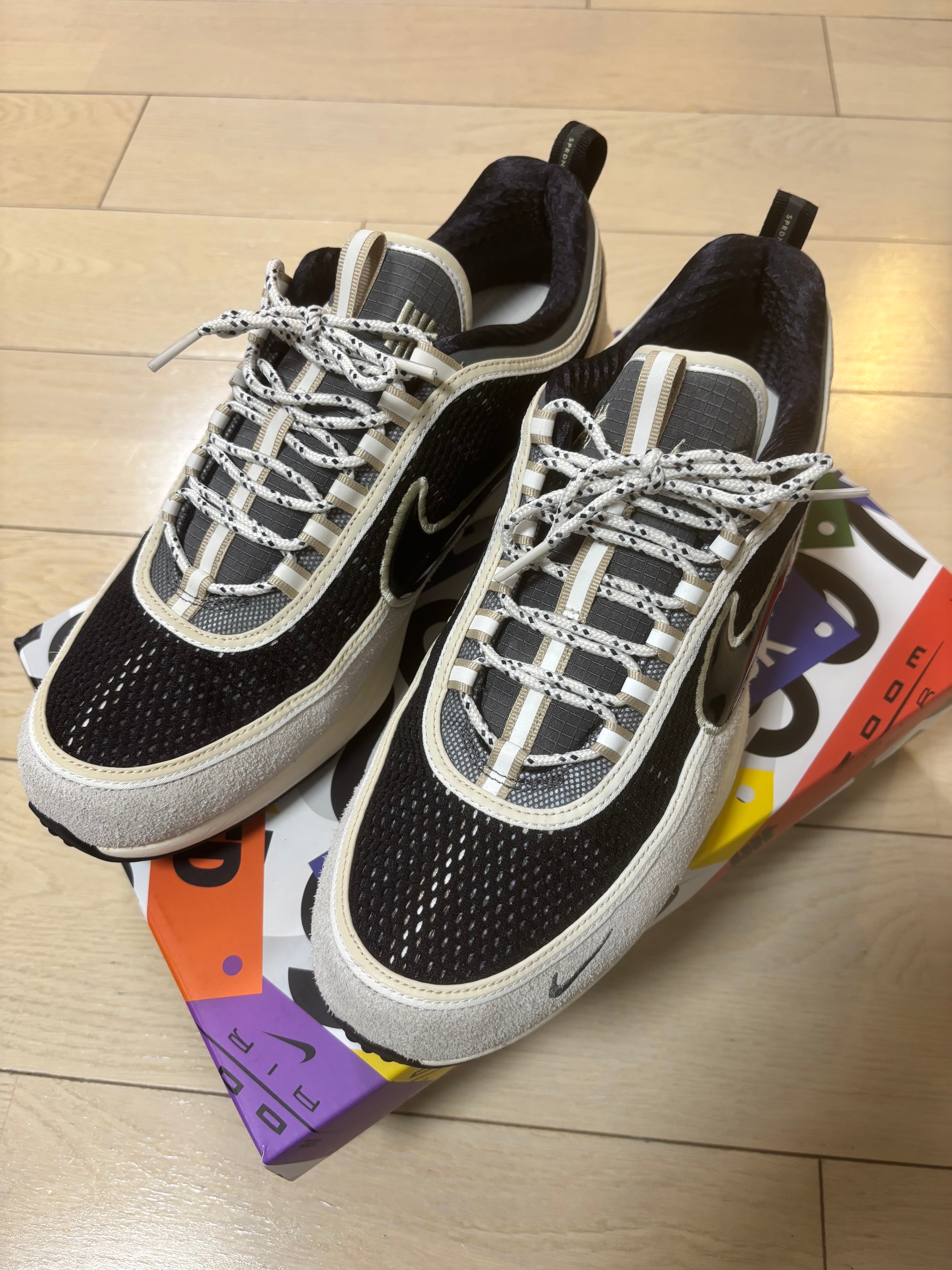 UNDEFEATED × Nike Air Zoom Spiridon "Phantom"
