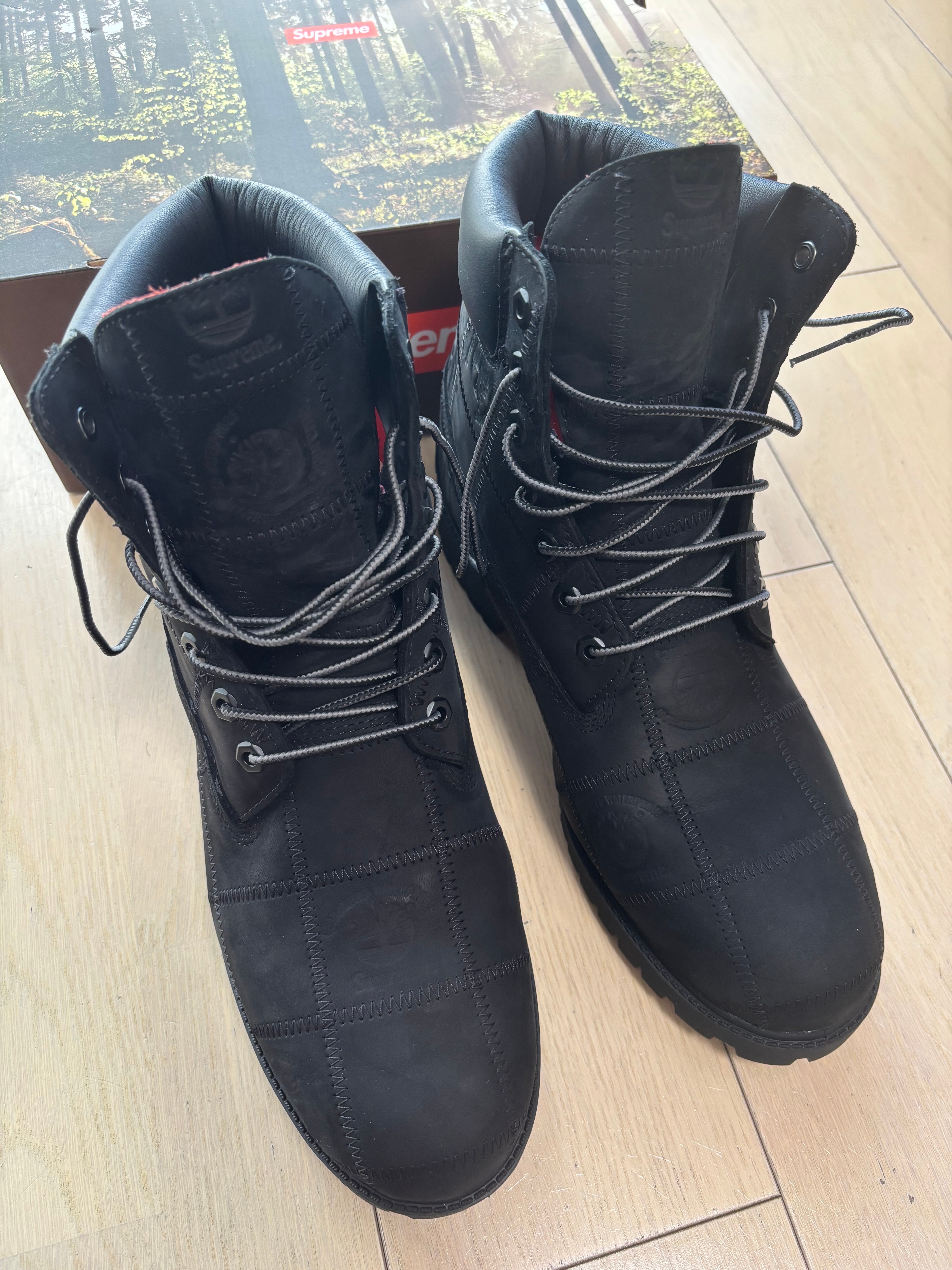 シュプリーム × ティンバーランド パッチワーク 6インチ プレミアムブーツ "ブラック"