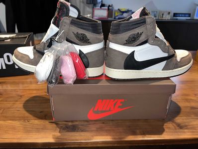 Travis Scott × Nike Air Jordan 1 Retro High OG TS SP "Sail/Dark Mocha"