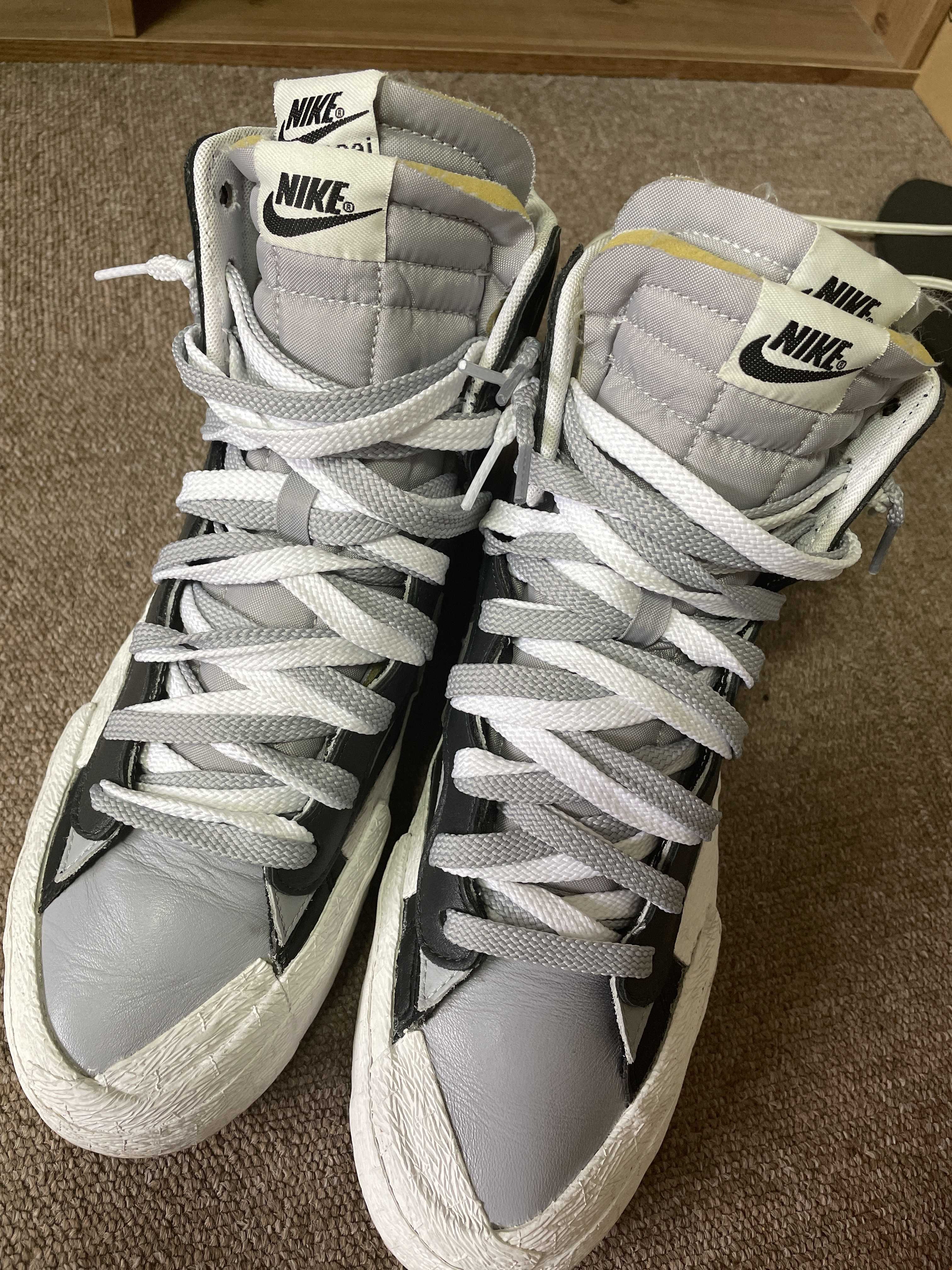 sacai × NIKE BLAZER MID "BLACK/WOLF GREY/WHITE"