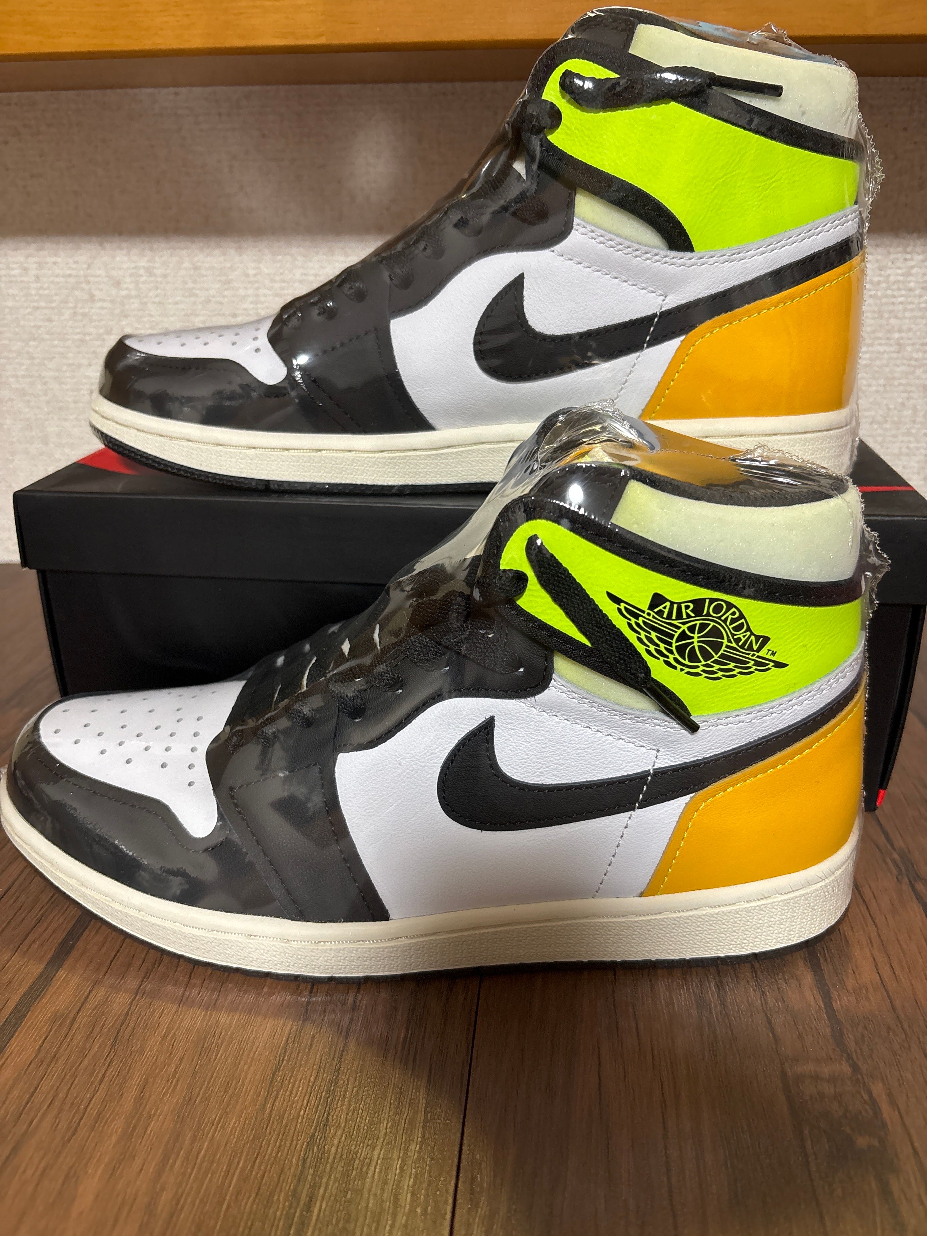 Nike Air Jordan 1 High OG "Volt Gold"