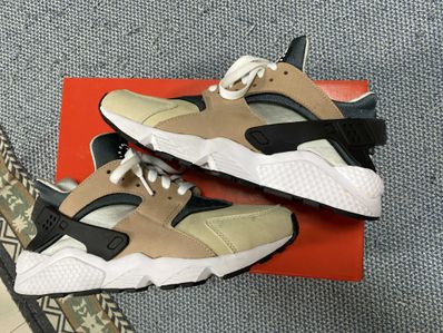 Nike Air Huarache "Escape" (2021)