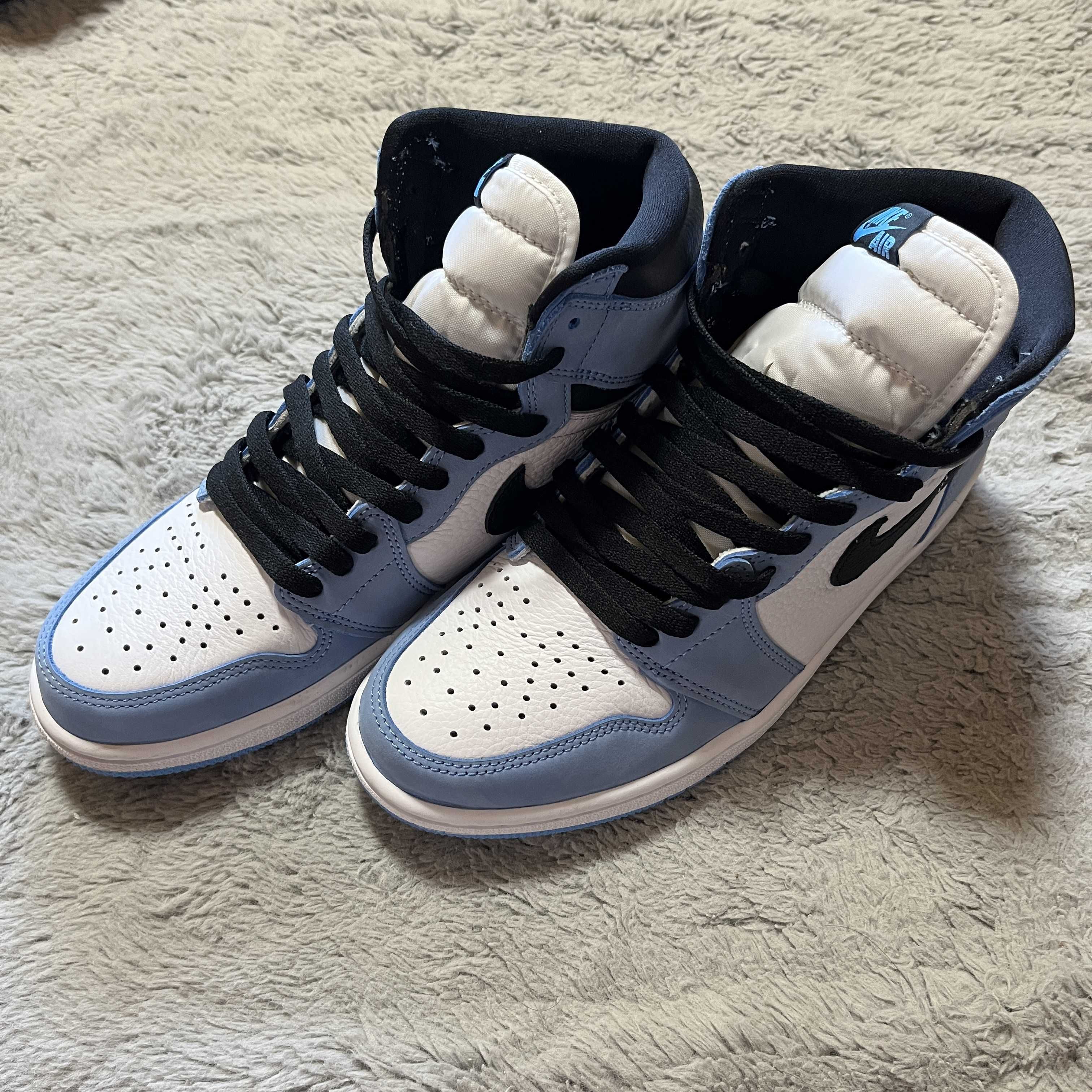 Nike Air Jordan 1 High OG "University Blue"