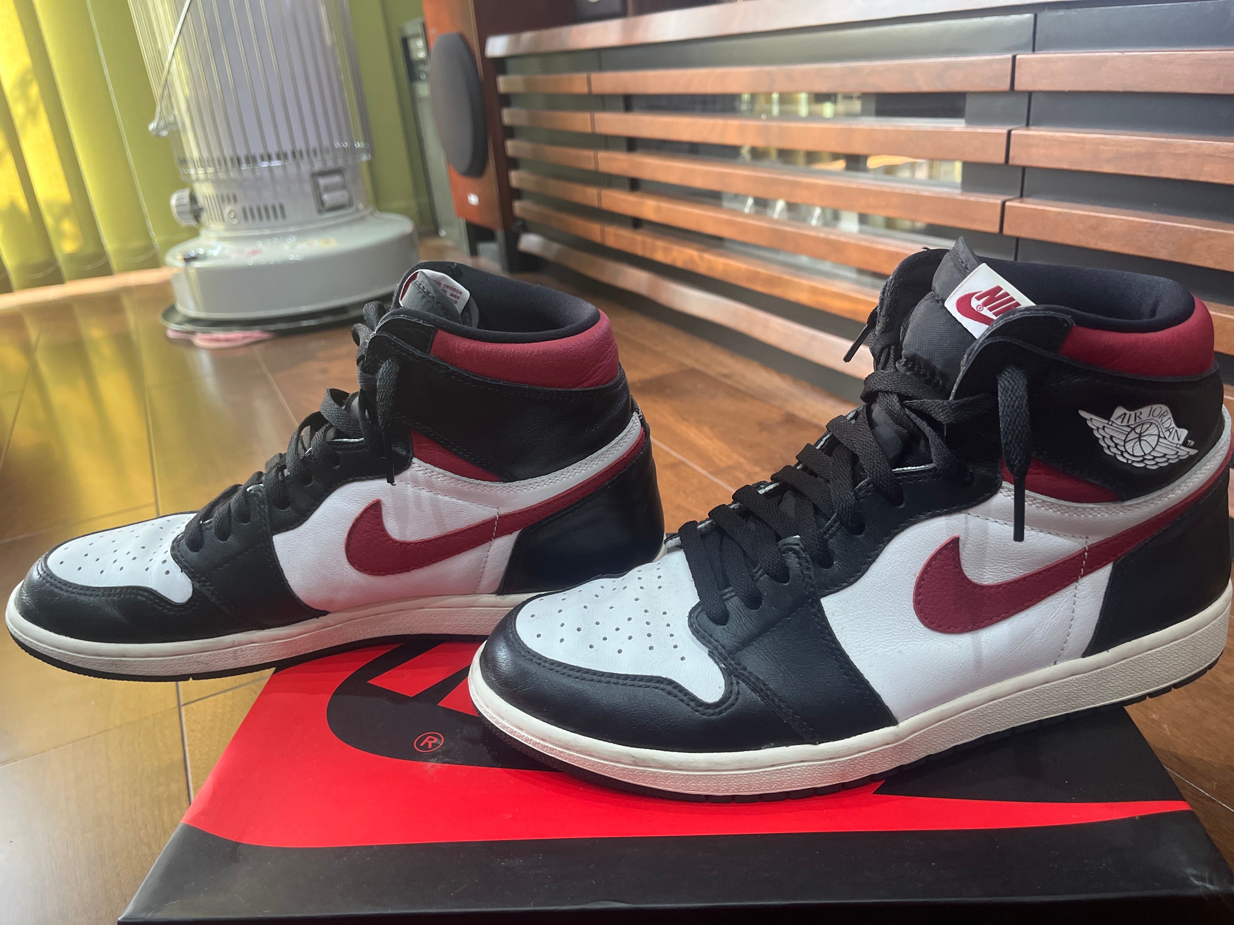 Nike Air Jordan 1 Retro High "Black/White/Sail/Gym Red"    