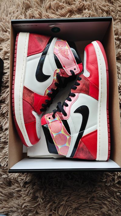 Spider-Man × Nike Air Jordan 1 Retro High OG SP "Spider-Man: Across the Spider-Verse/University Red"