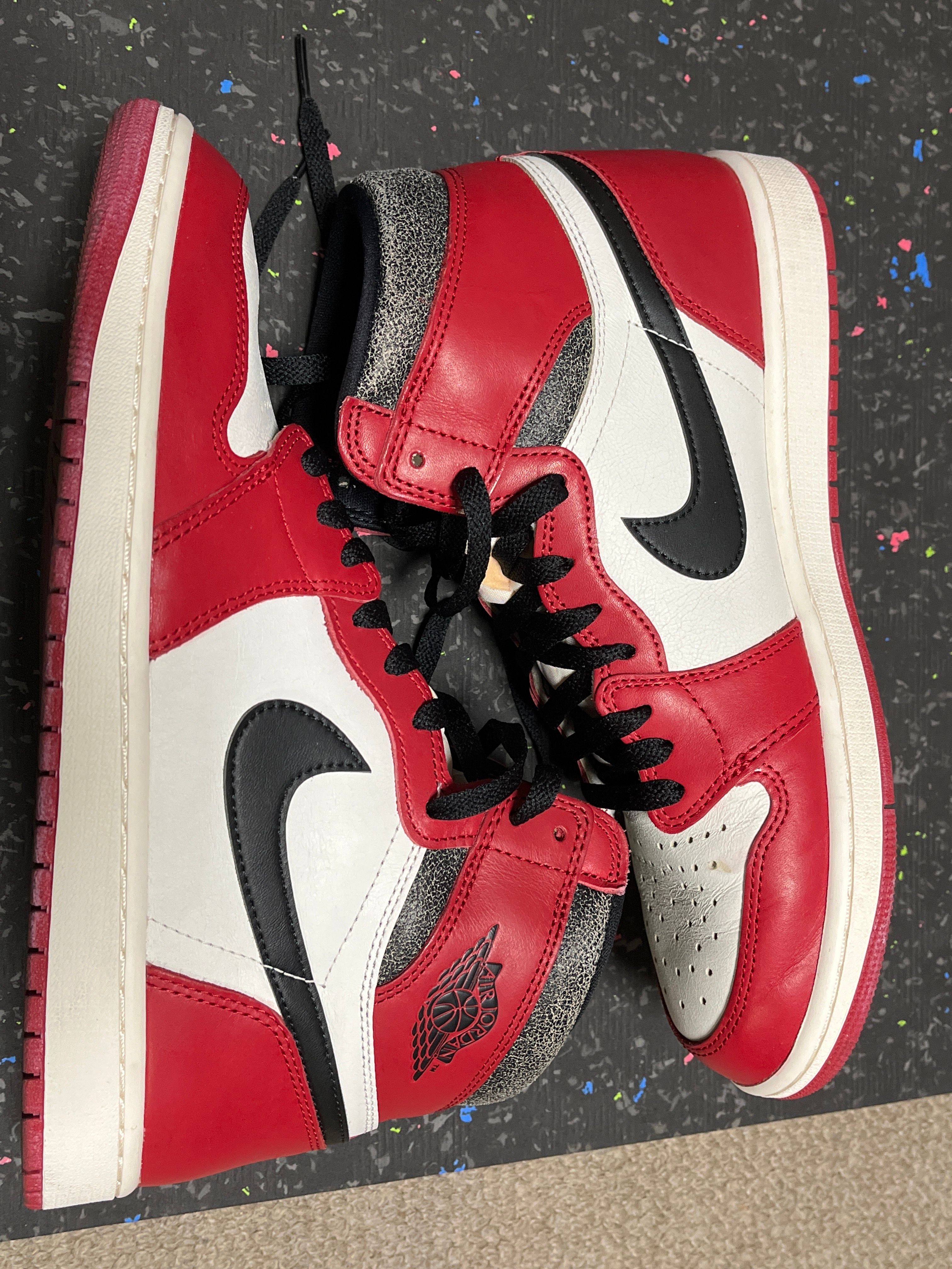 Nike Air Jordan 1 High OG "Lost & Found/Chicago"
