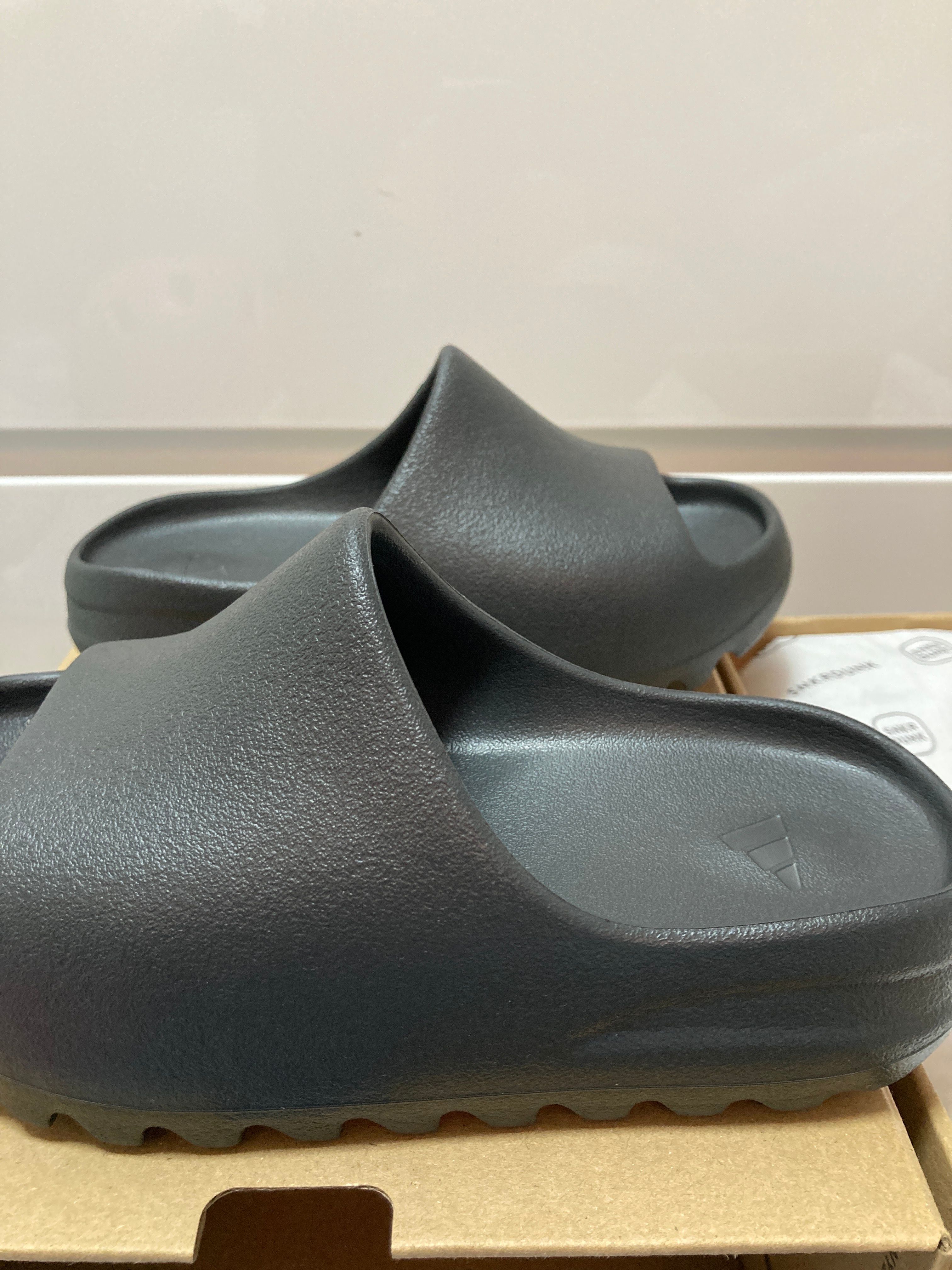 adidas KIDS YEEZY Slide "ONYX"