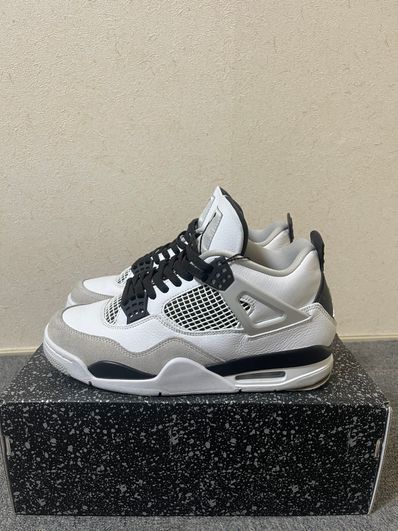 Nike Air Jordan 4 "Military Black"