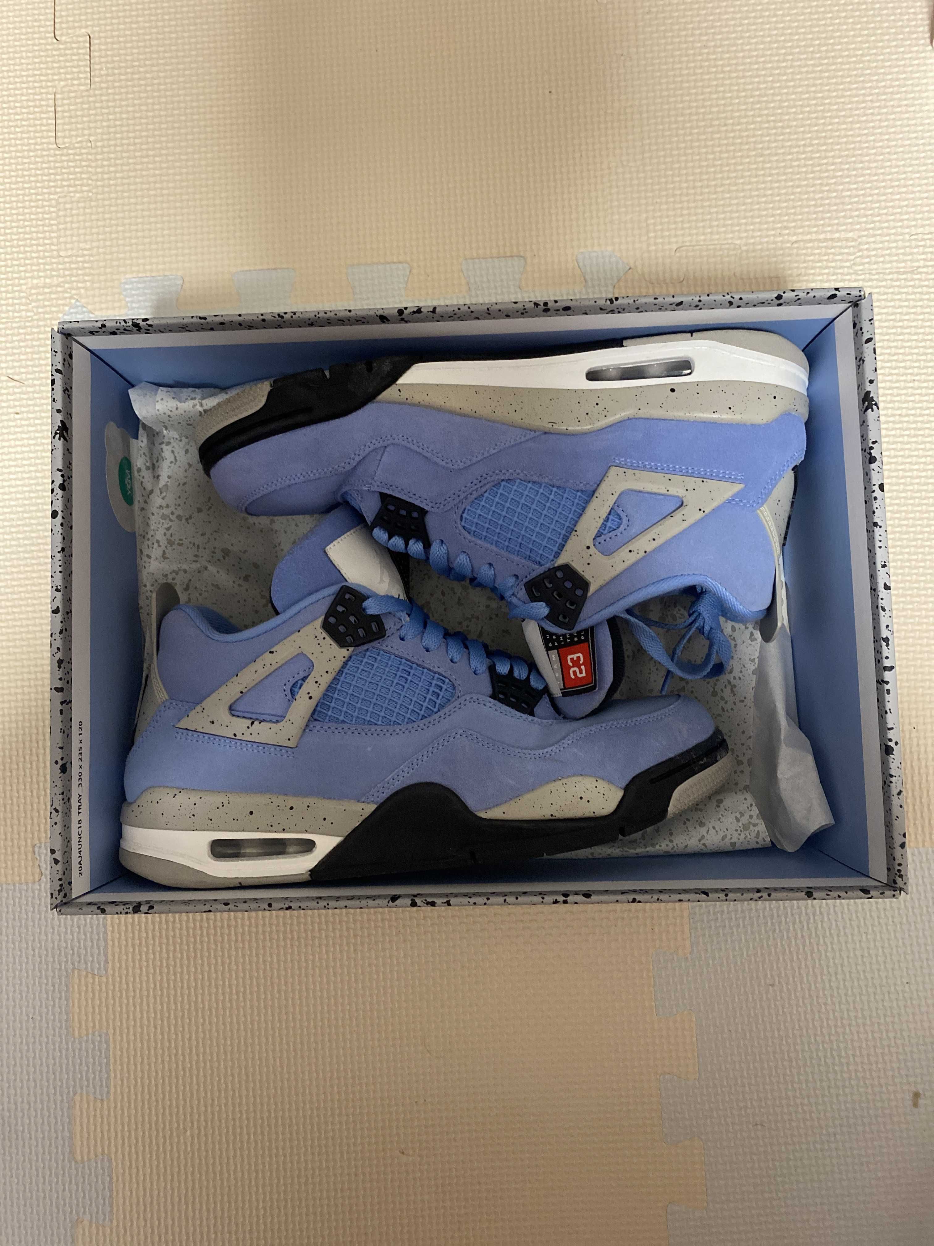 Nike Air Jordan 4 "University Blue"