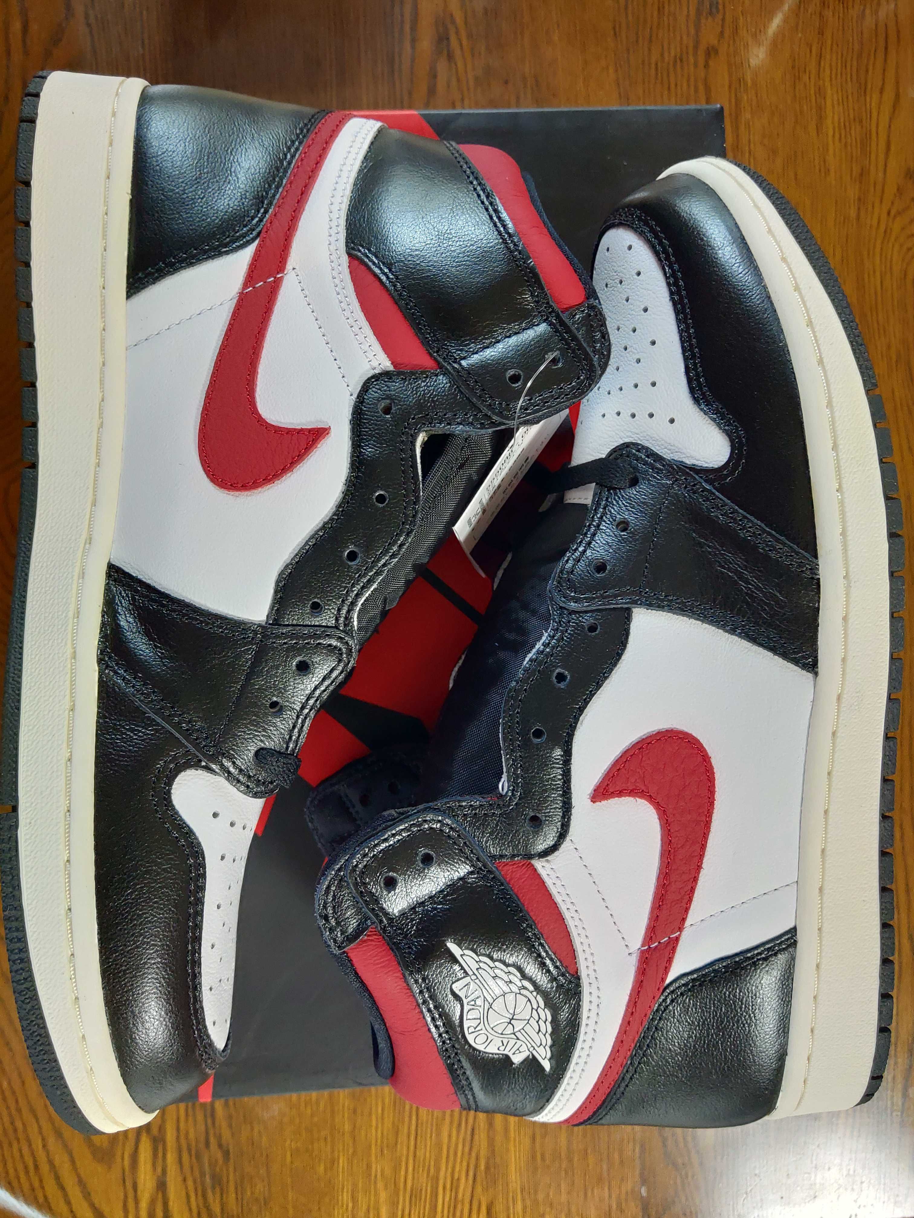 Nike Air Jordan 1 Retro High "Black/White/Sail/Gym Red"