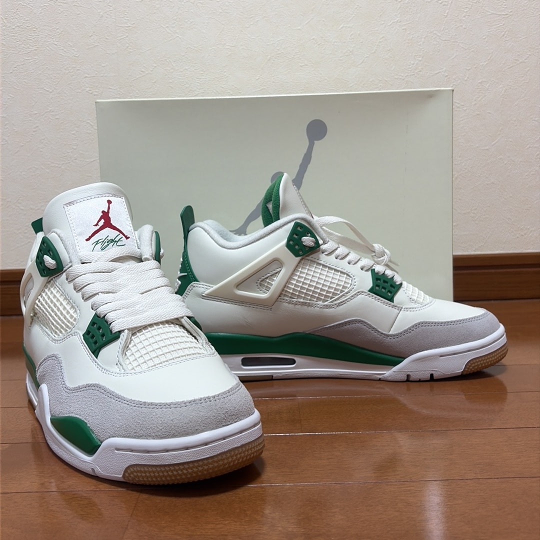 Nike SB × Air Jordan 4 Retro SP "Pine Green"
