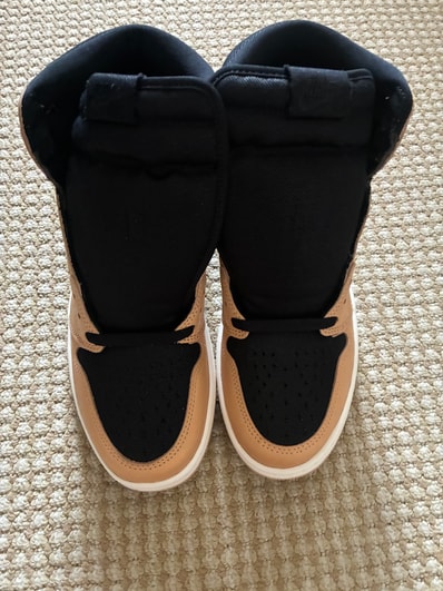 Nike Air Jordan 1 Retro High OG "Vachetta Tan"