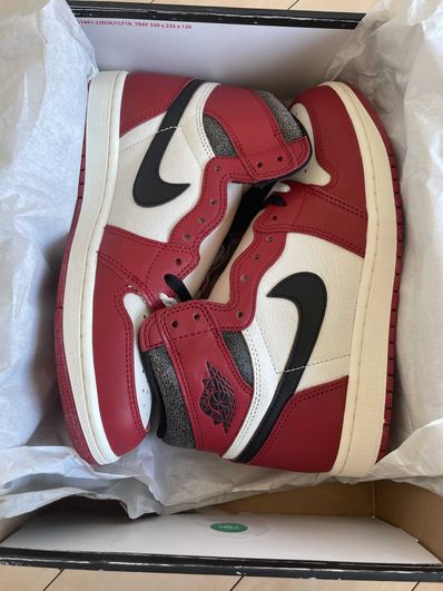 Nike Air Jordan 1 High OG "Lost & Found/Chicago"