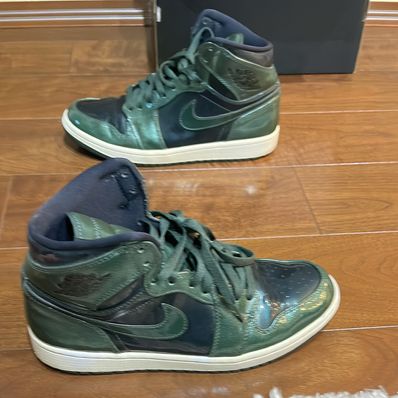 Nike Air Jordan 1 Retro High "Grove Green"