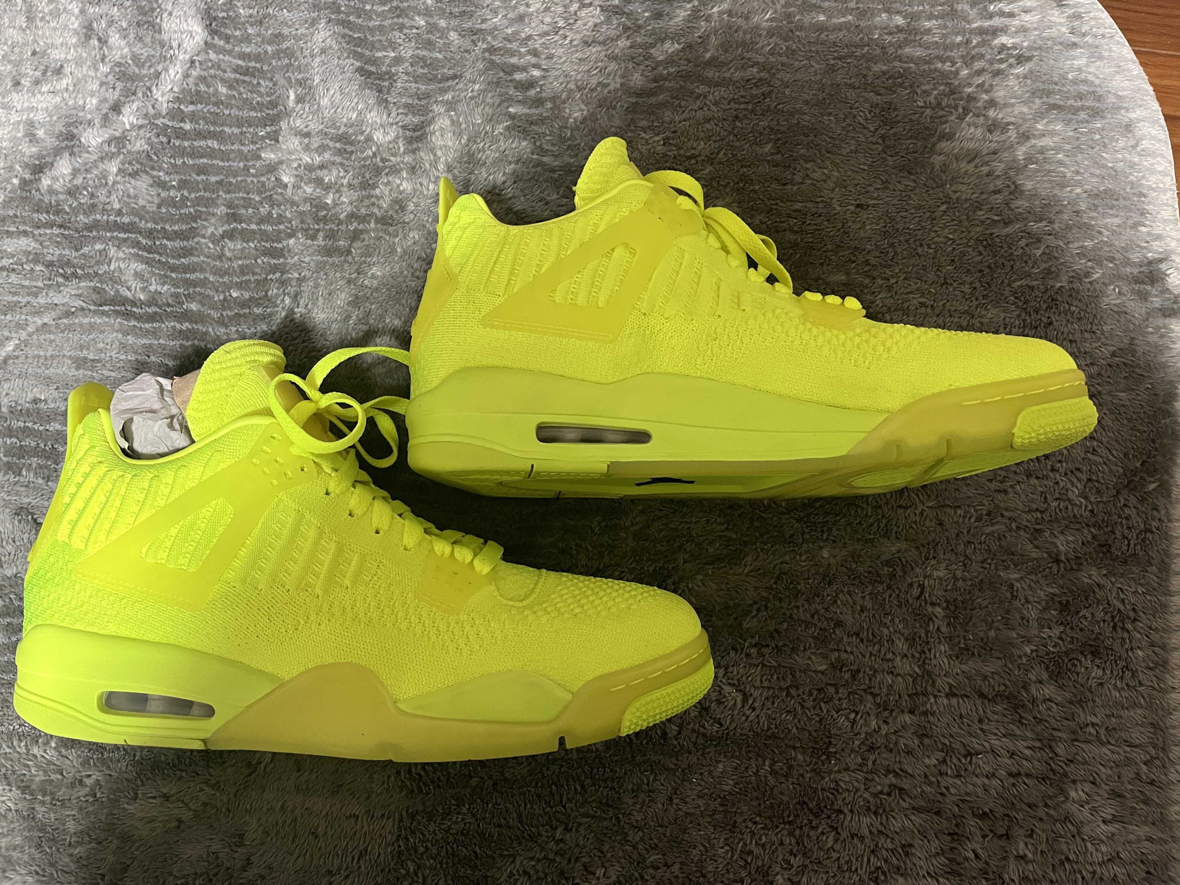 NIKE AIR JORDAN 4 RETRO FLYKNIT VOLT