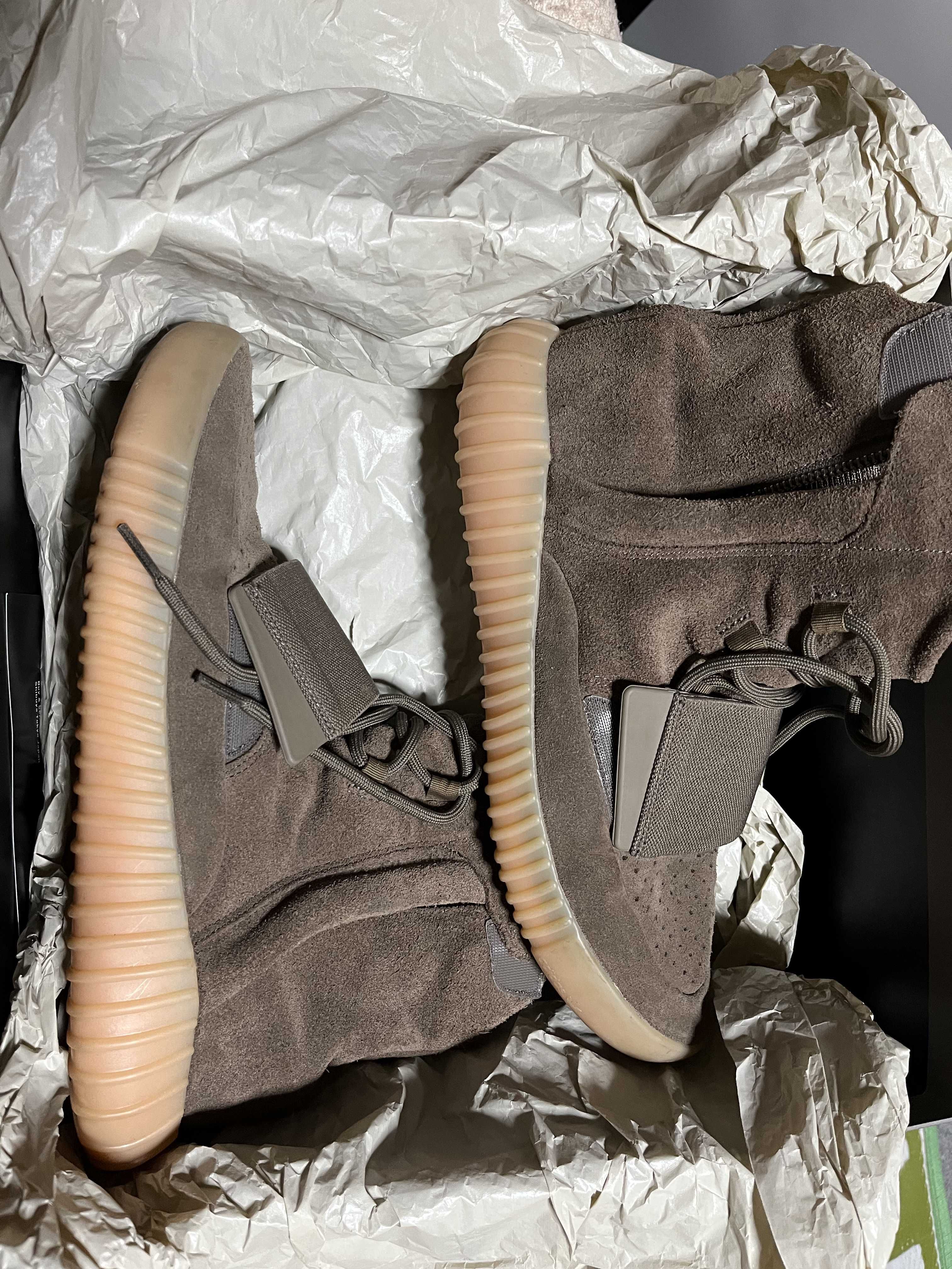 adidas YEEZY Boost 750 "Light Brown Gum (Chocolate)"