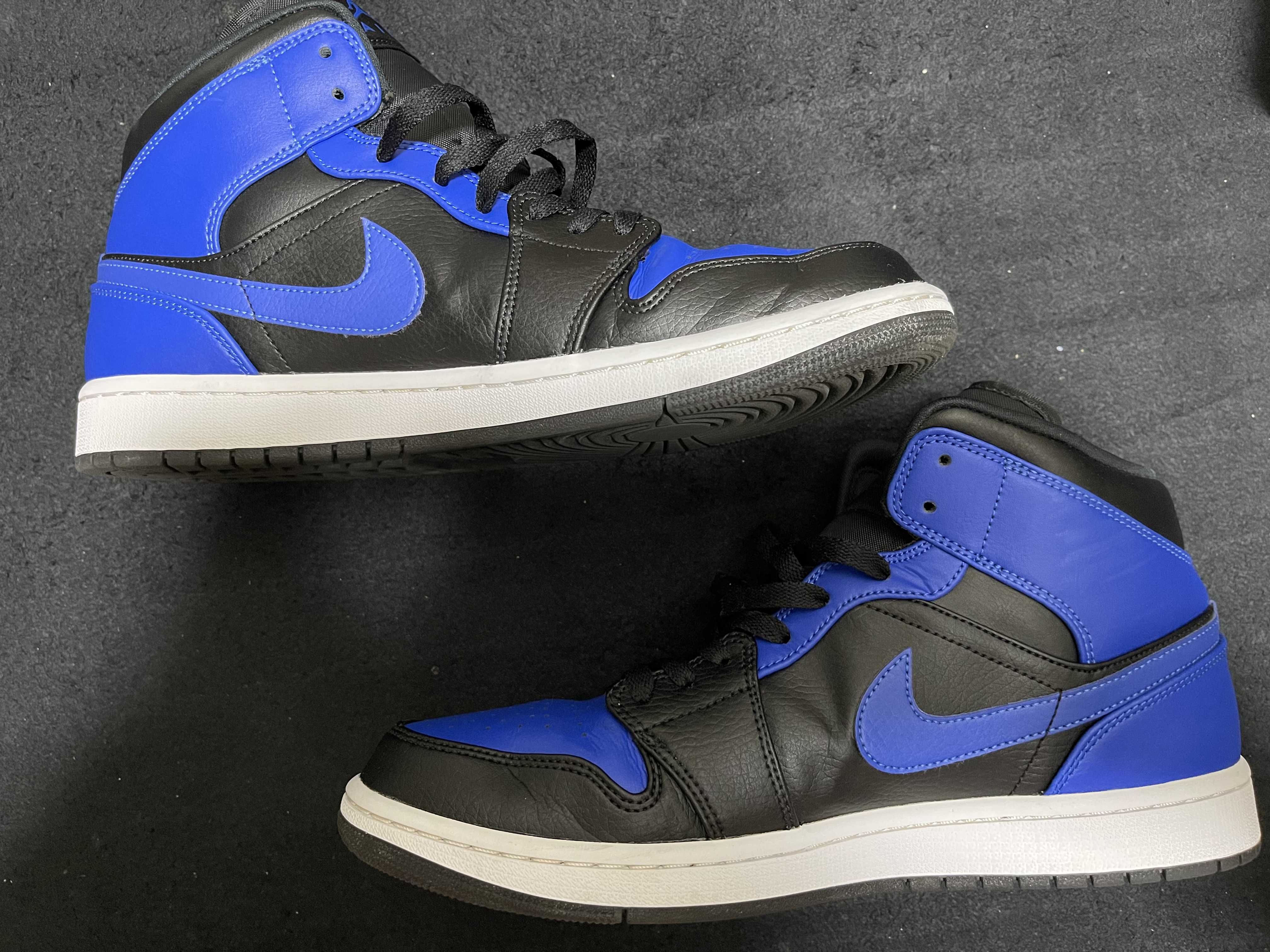 Nike Air Jordan 1 Mid "Hyper Royal"
