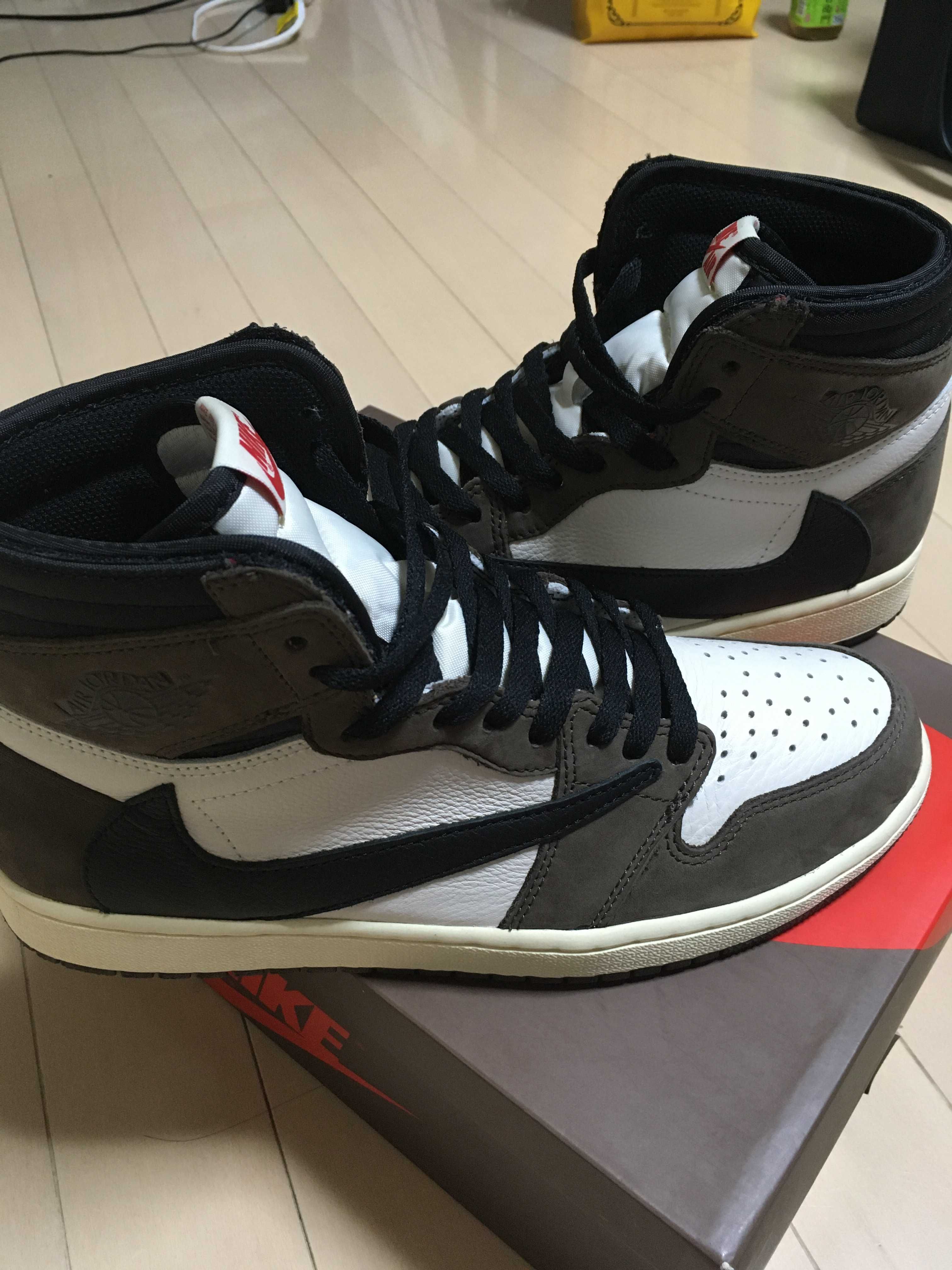 Travis Scott × Nike Air Jordan 1 Retro High OG TS SP "Sail/Dark Mocha"
